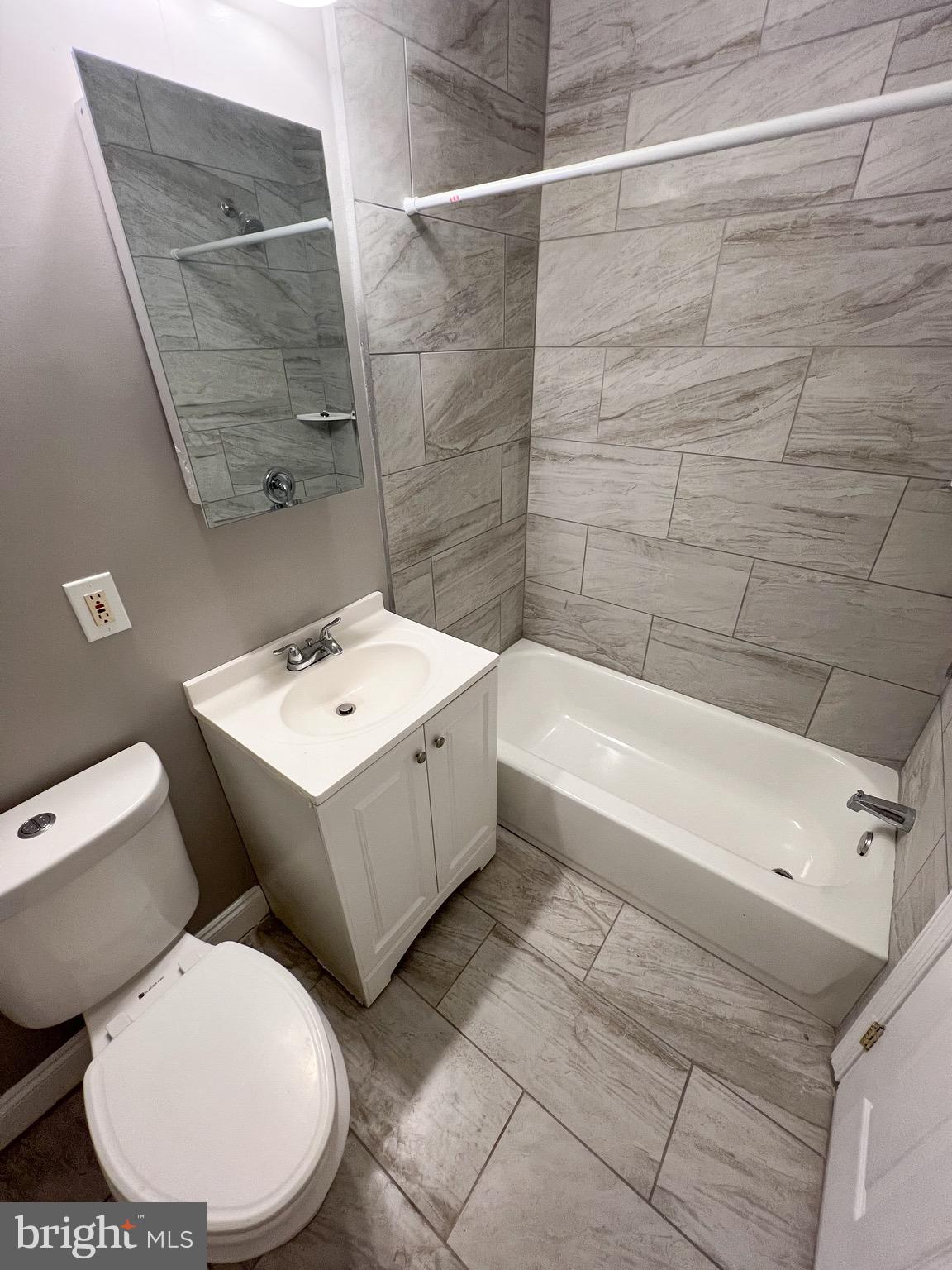 HIGHLANDTOWN - Residential