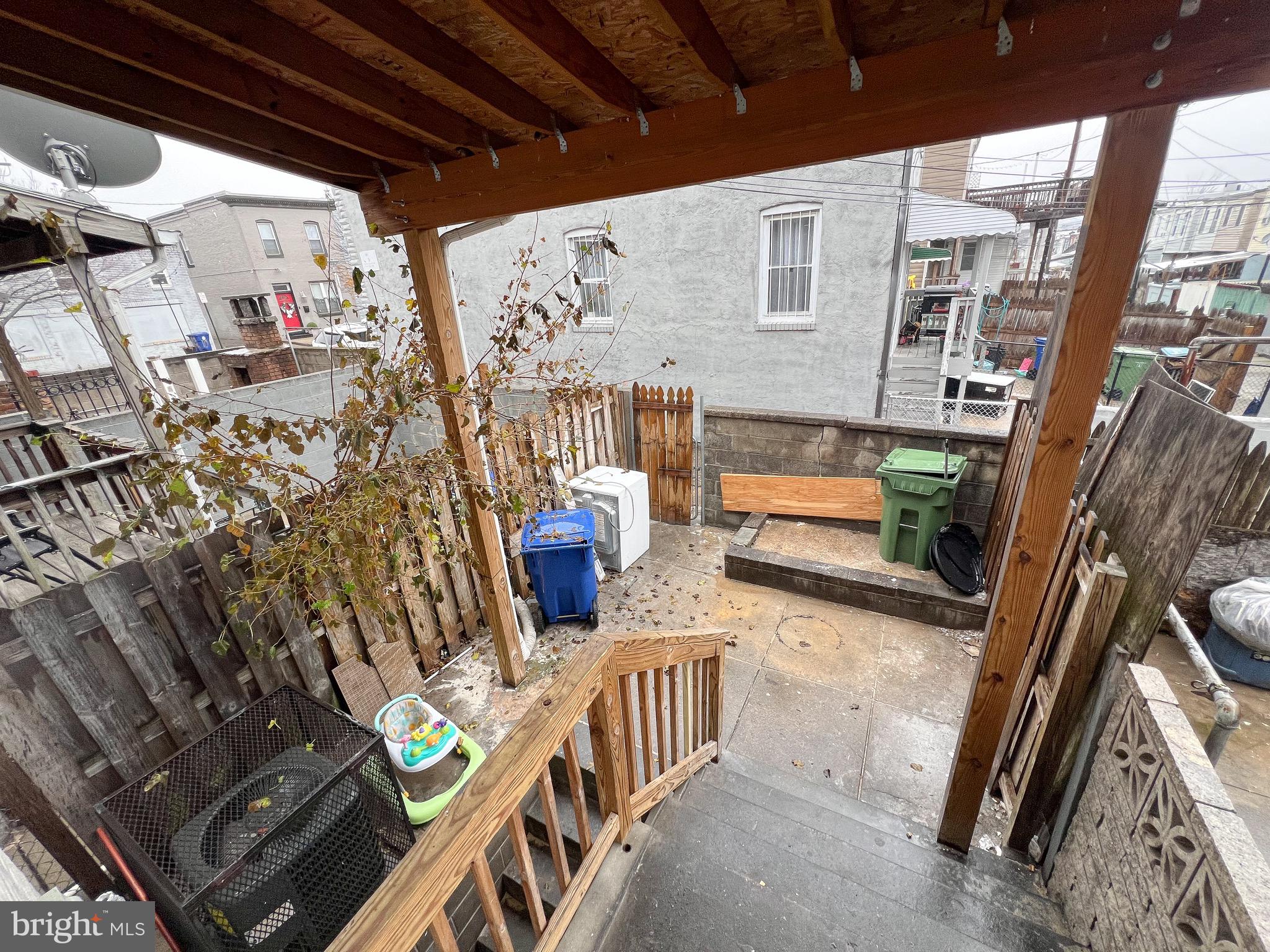 HIGHLANDTOWN - Residential