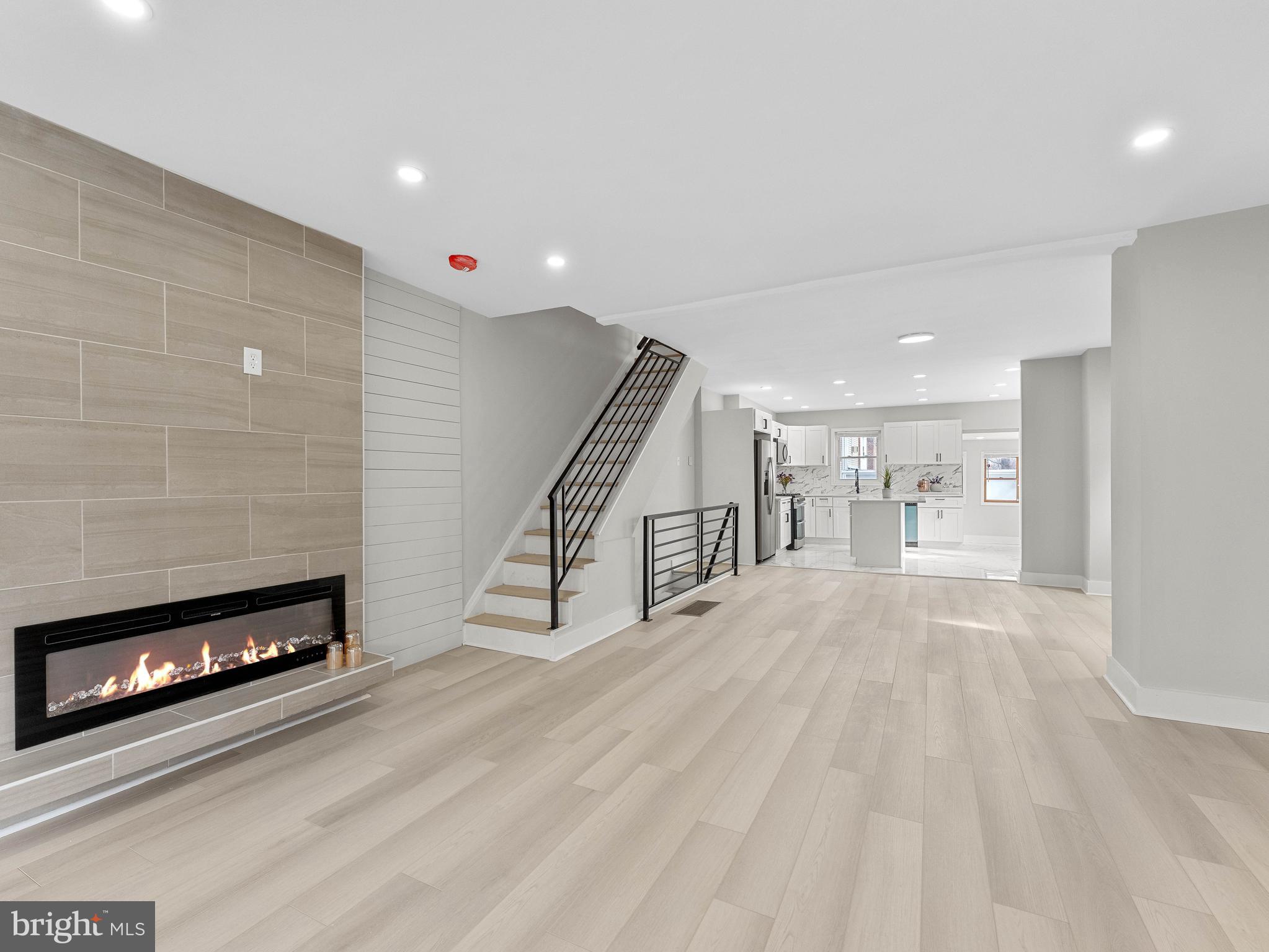 RHAWNHURST - Residential