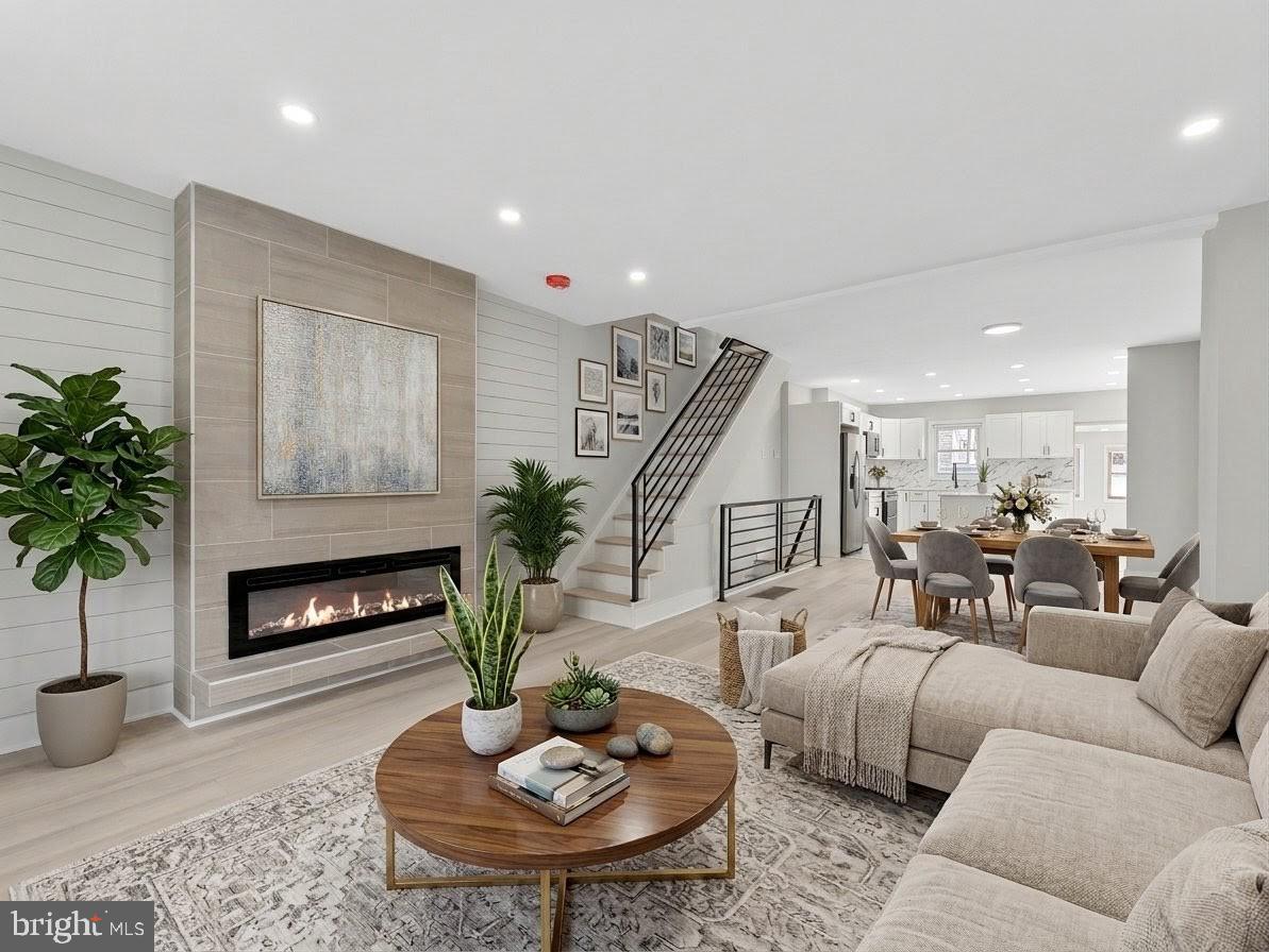 RHAWNHURST - Residential