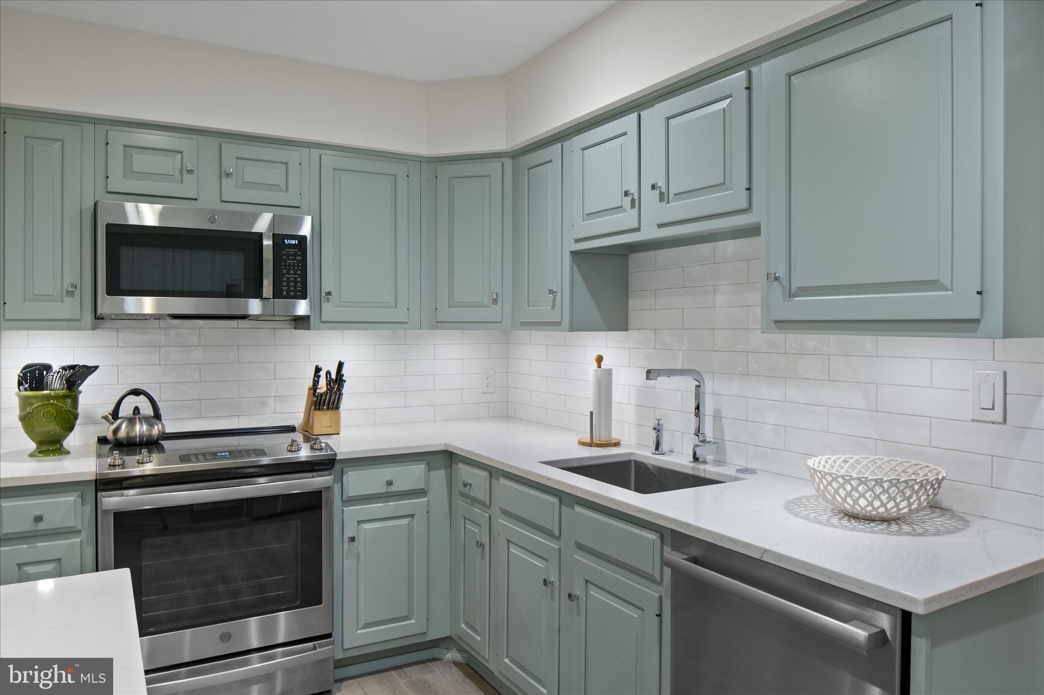 8101 CONN AVE - Residential