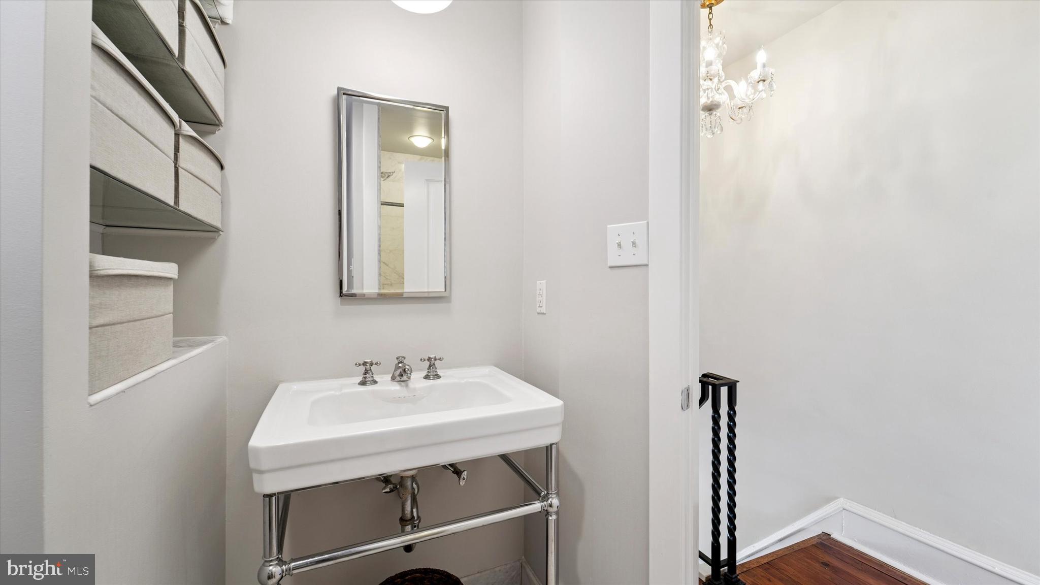 LOWER MOYAMENSING - Residential