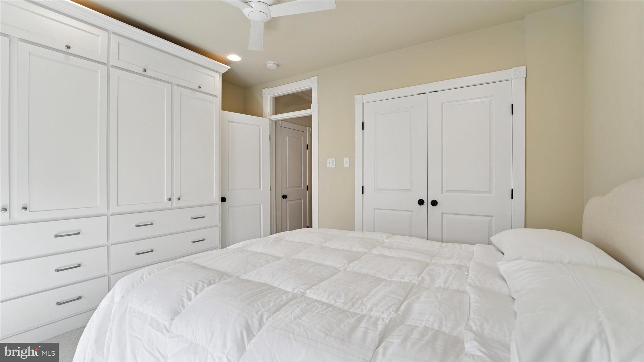 LOWER MOYAMENSING - Residential