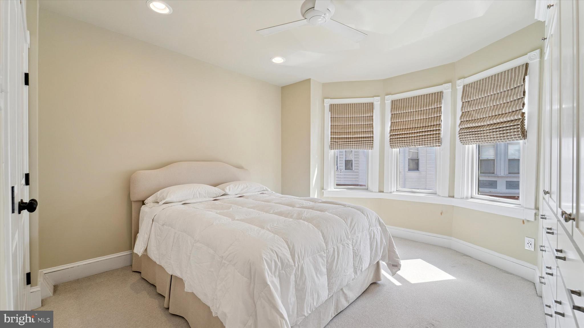 LOWER MOYAMENSING - Residential