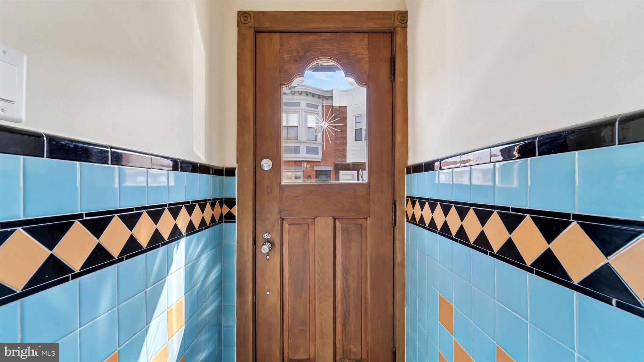 LOWER MOYAMENSING - Residential