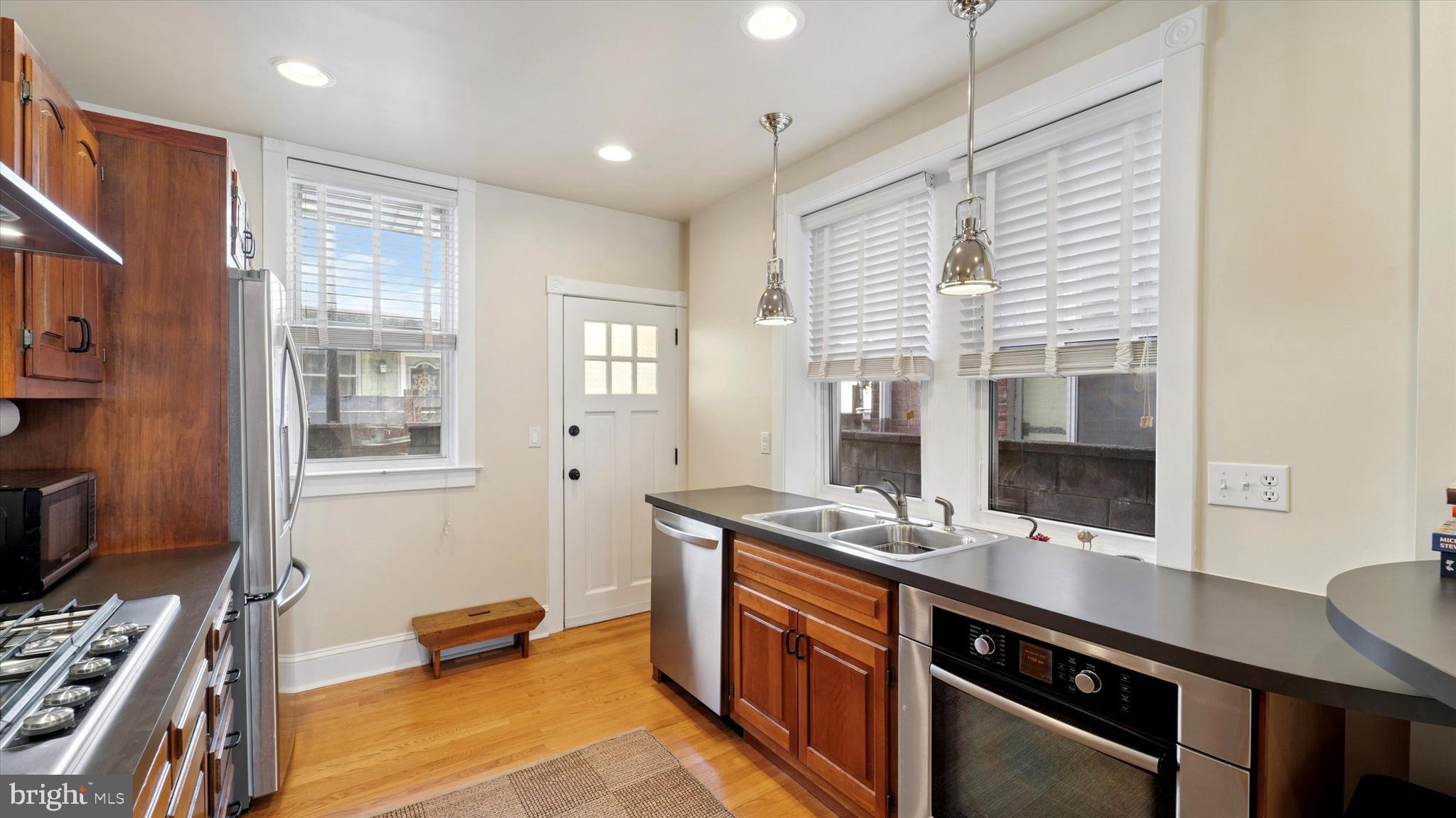 LOWER MOYAMENSING - Residential