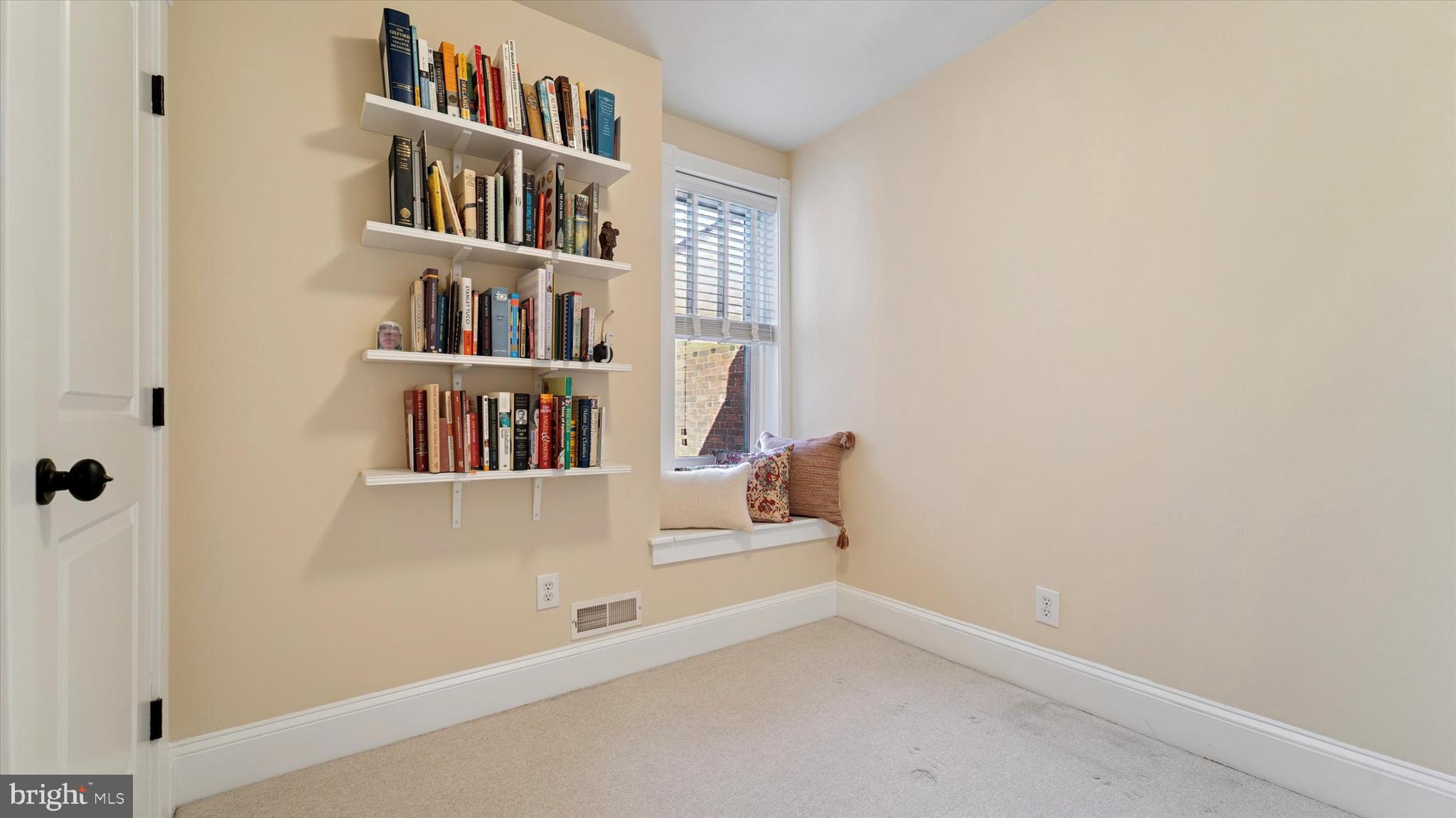 LOWER MOYAMENSING - Residential