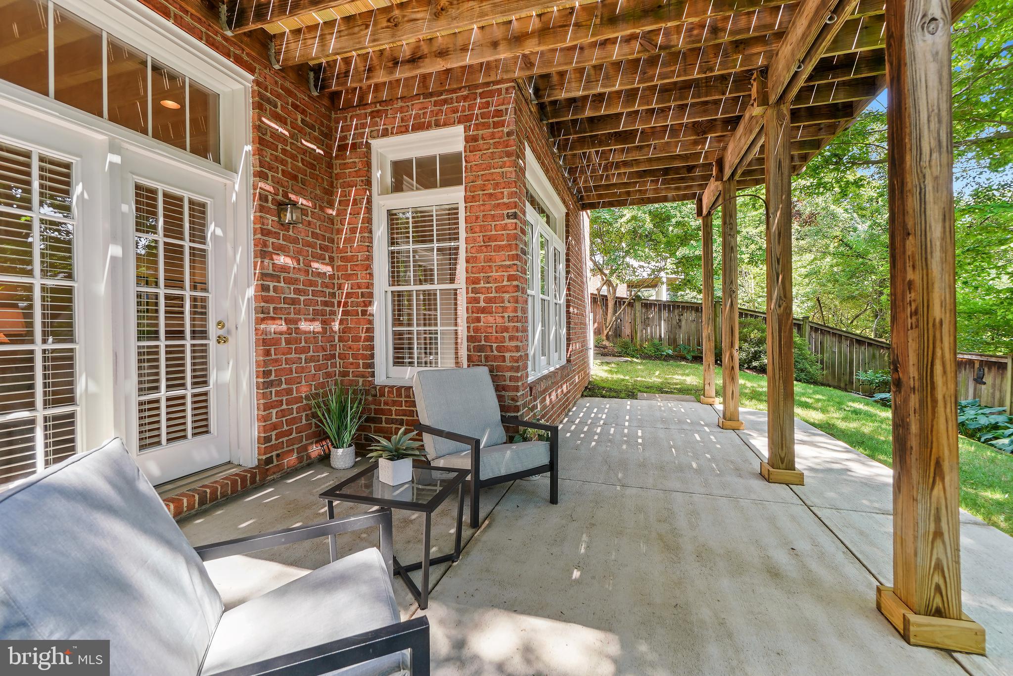 AYRLAWN - Residential