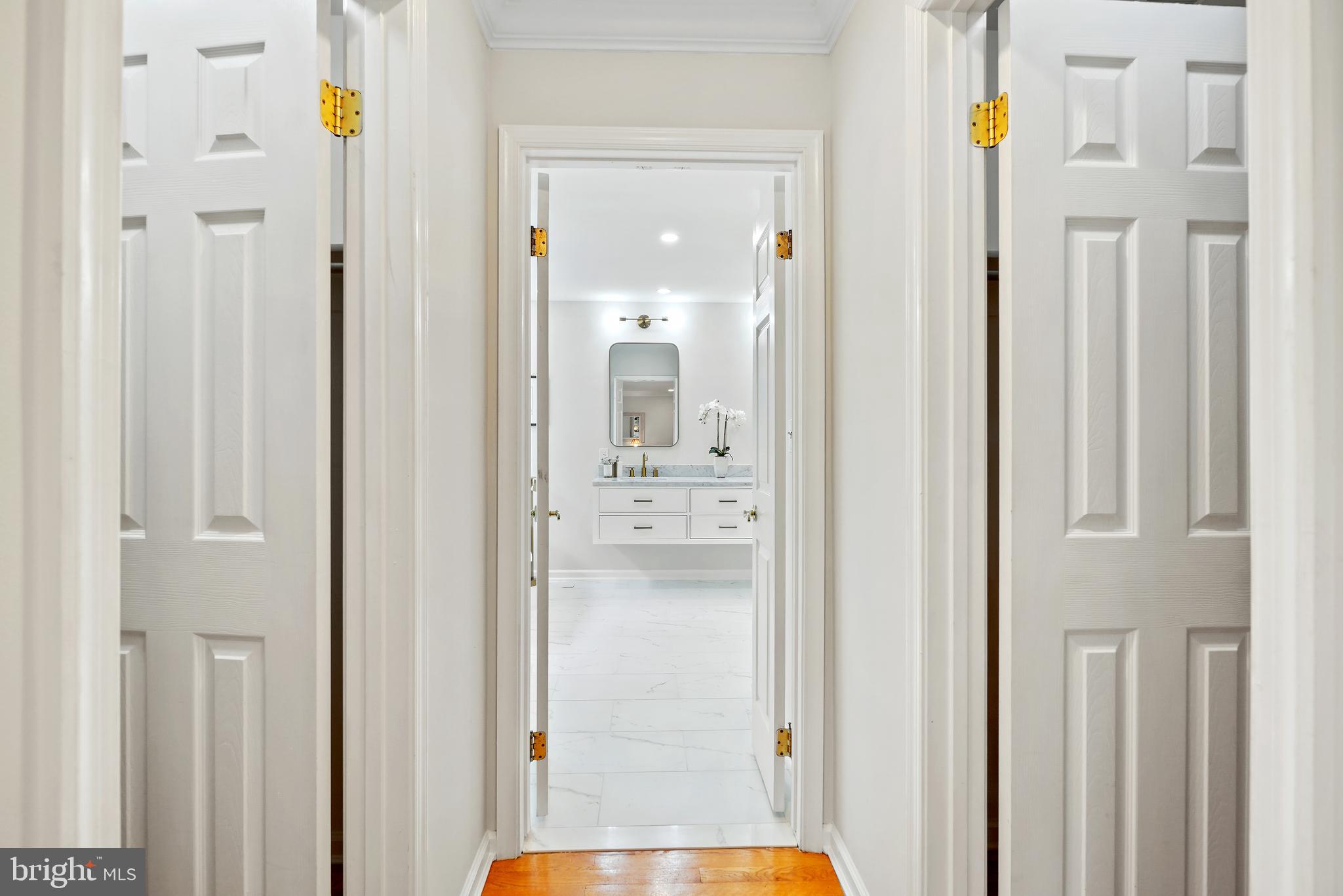 AYRLAWN - Residential