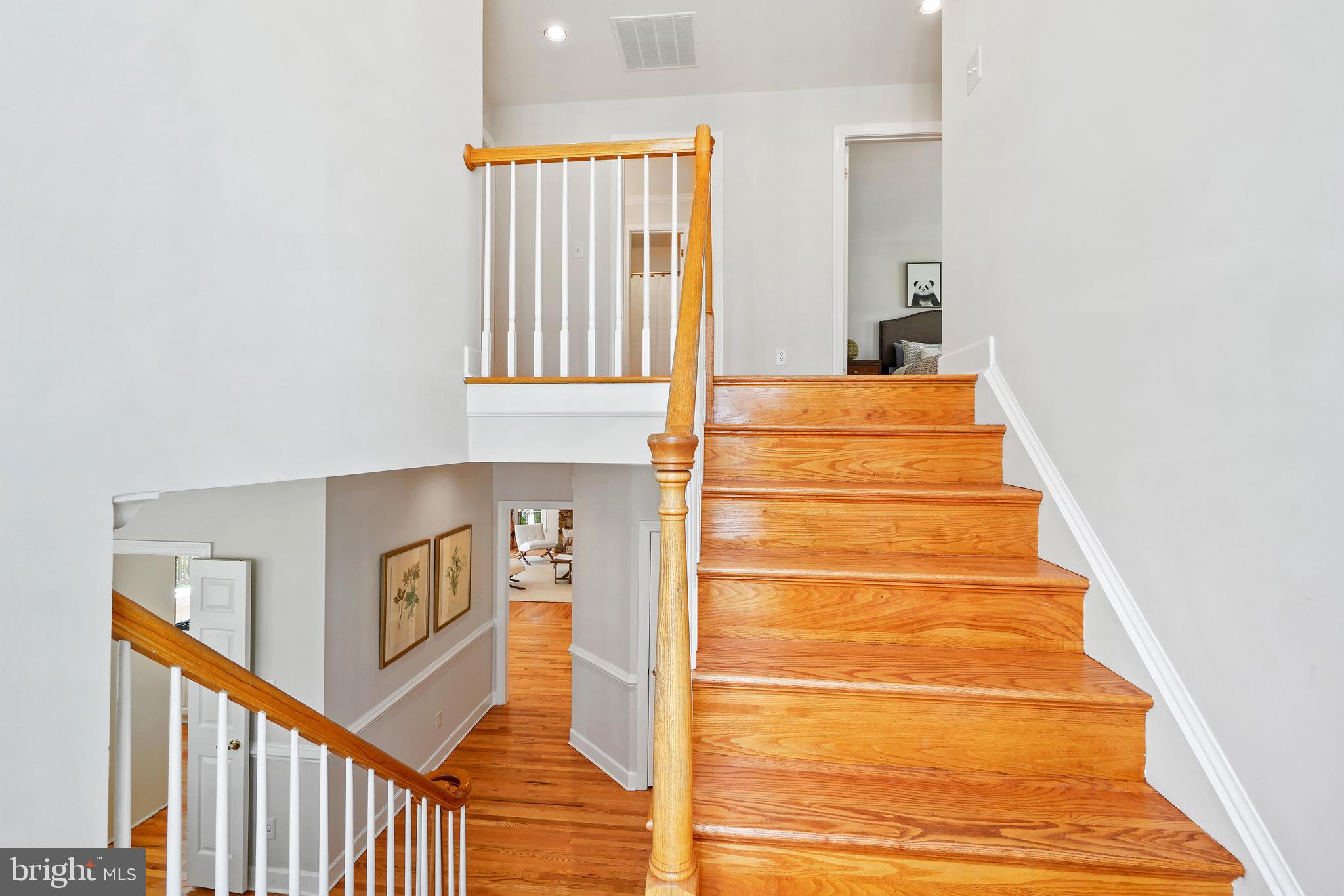 AYRLAWN - Residential