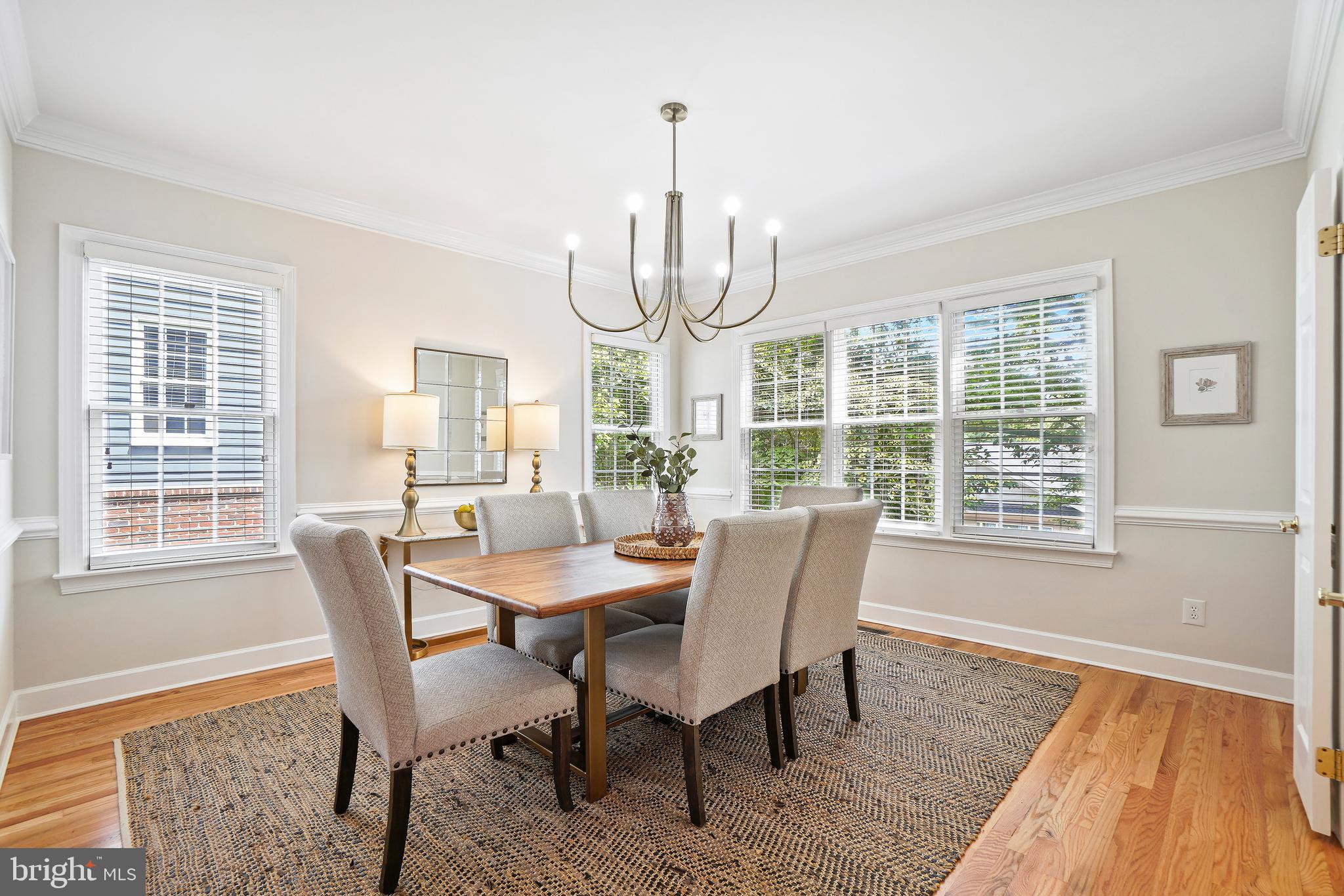 AYRLAWN - Residential