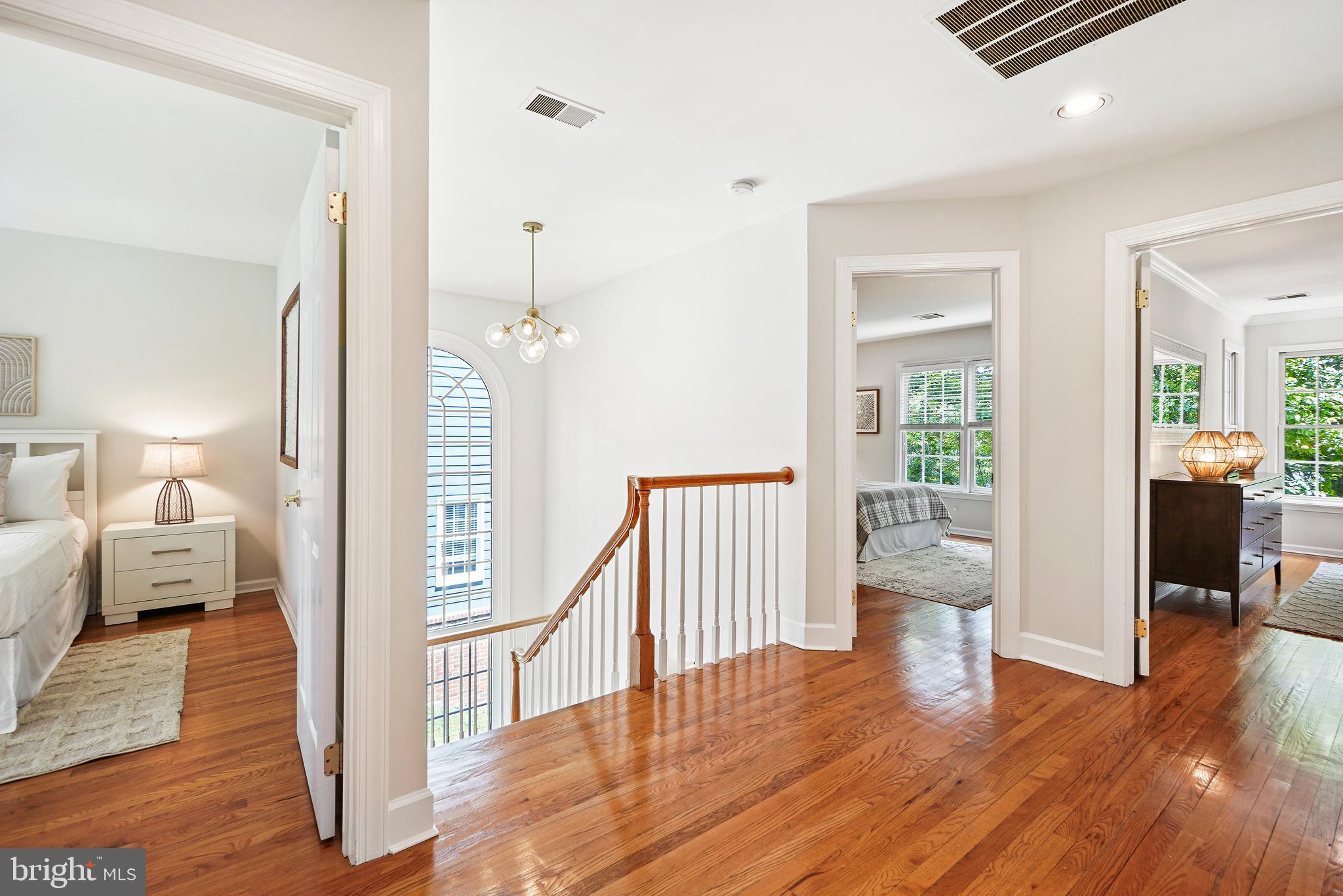 AYRLAWN - Residential