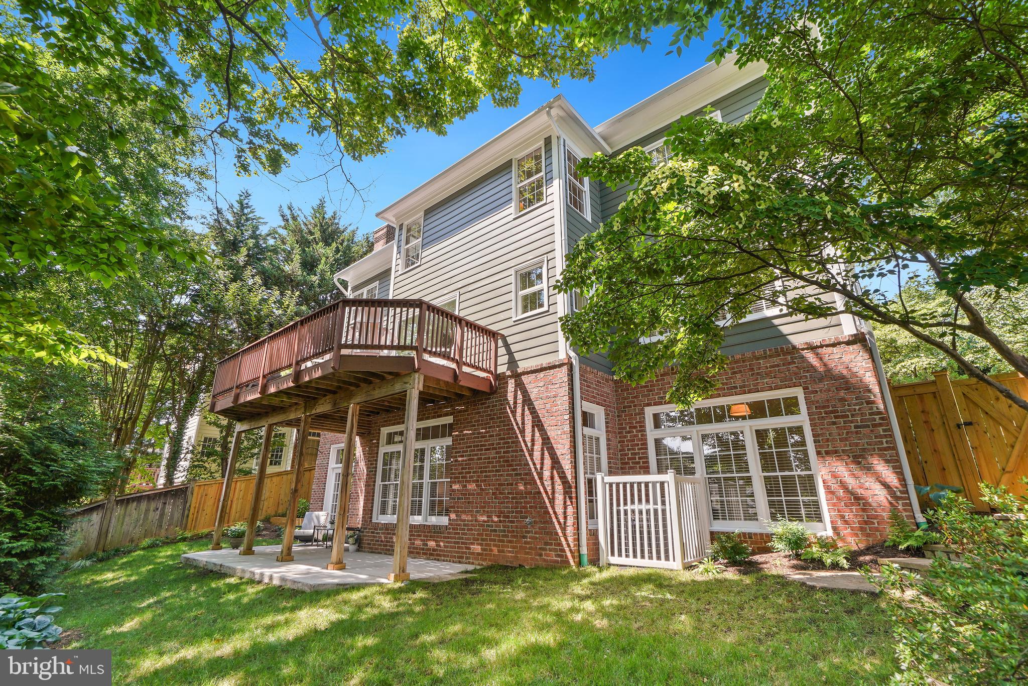 AYRLAWN - Residential