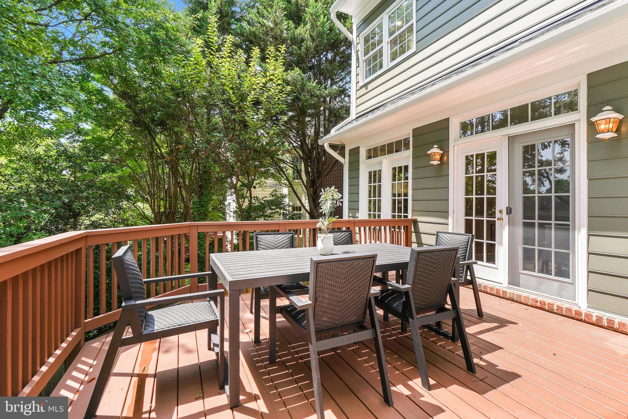 AYRLAWN - Residential