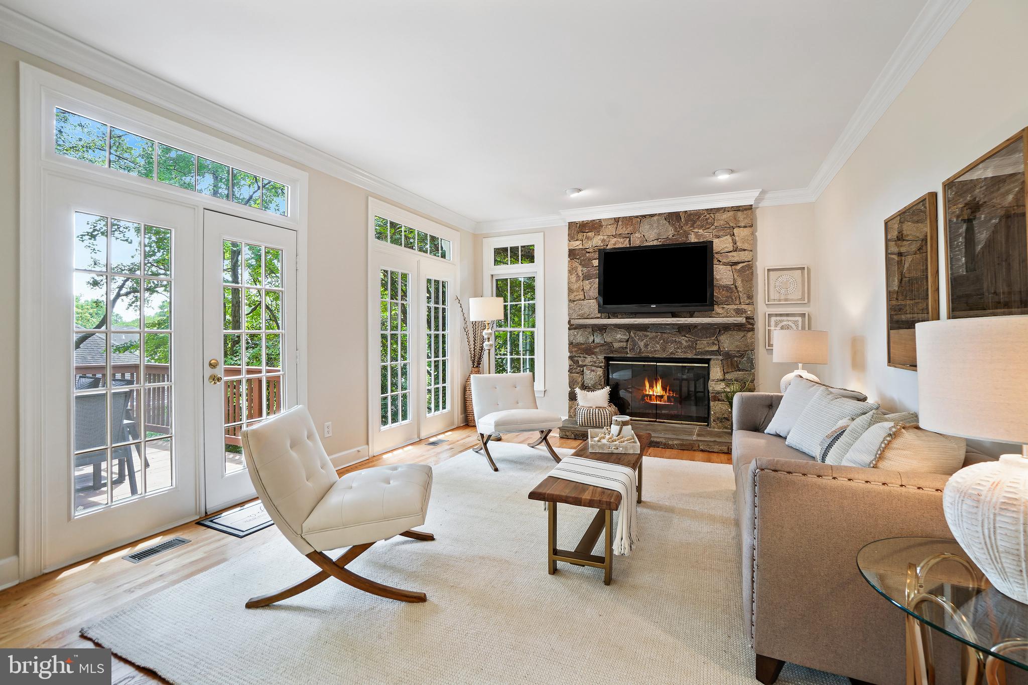 AYRLAWN - Residential