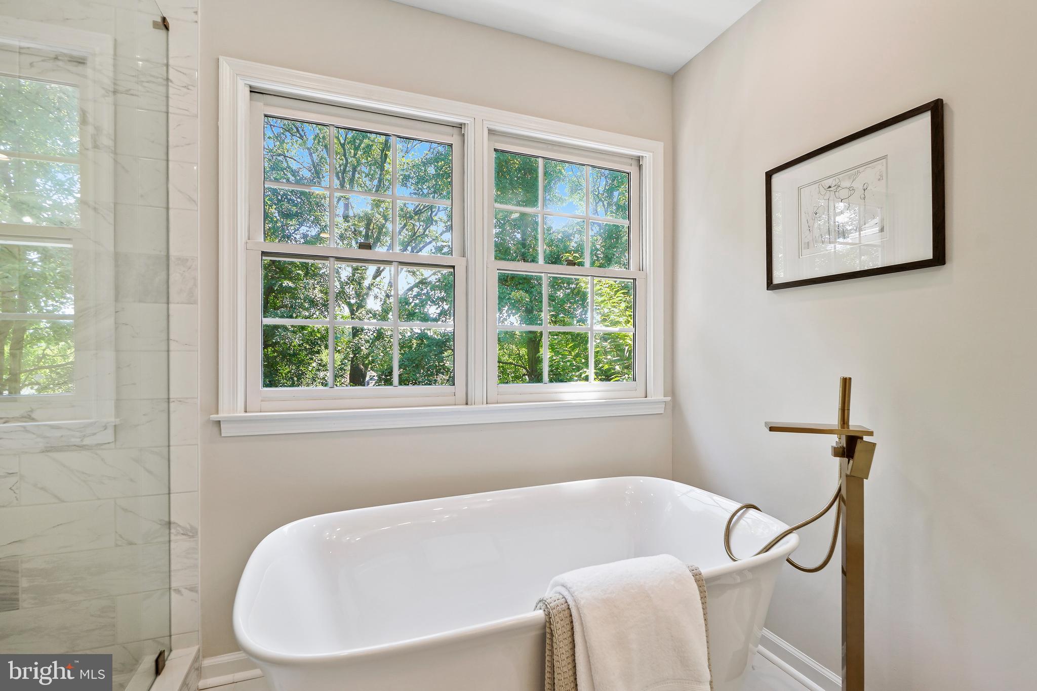 AYRLAWN - Residential