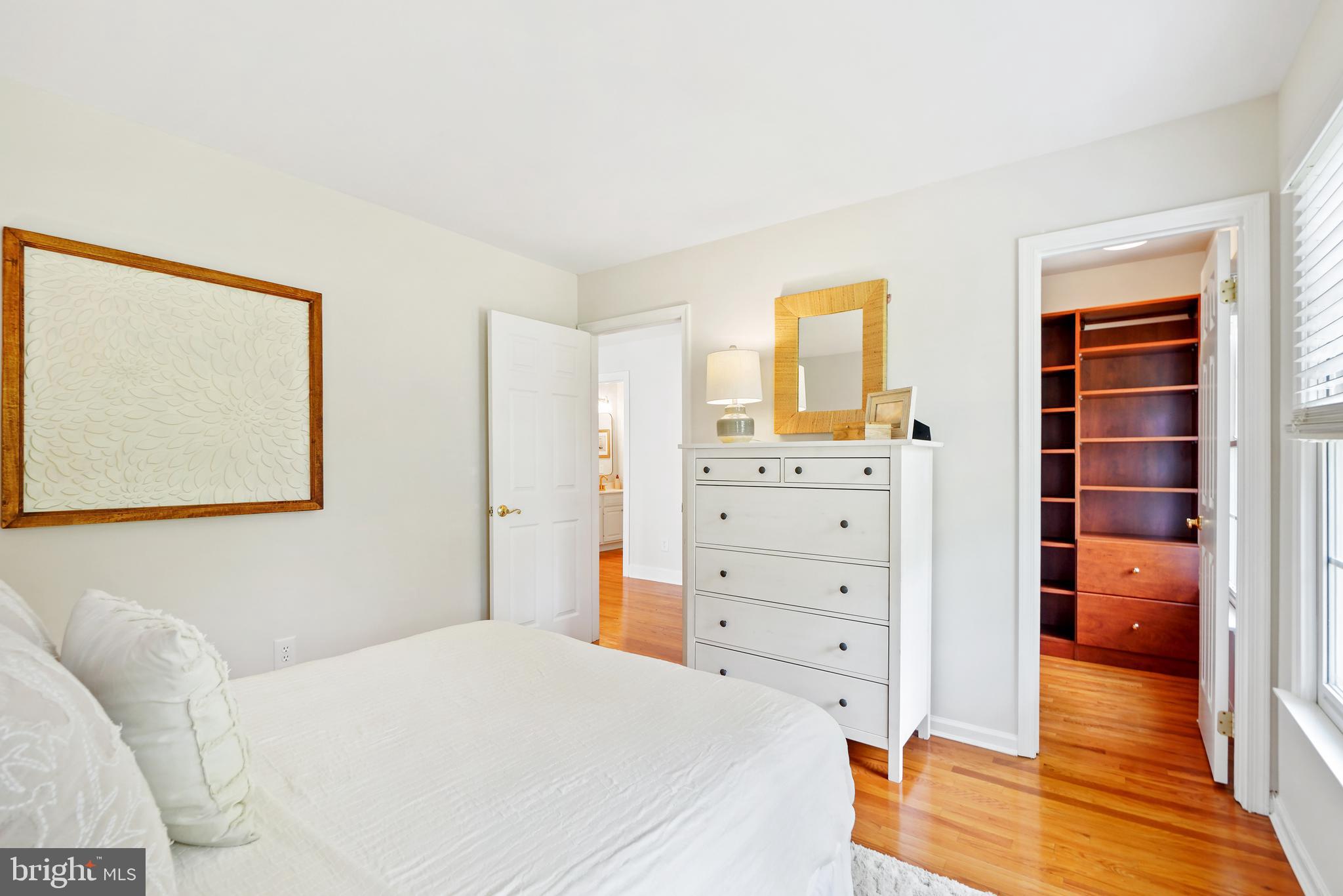 AYRLAWN - Residential