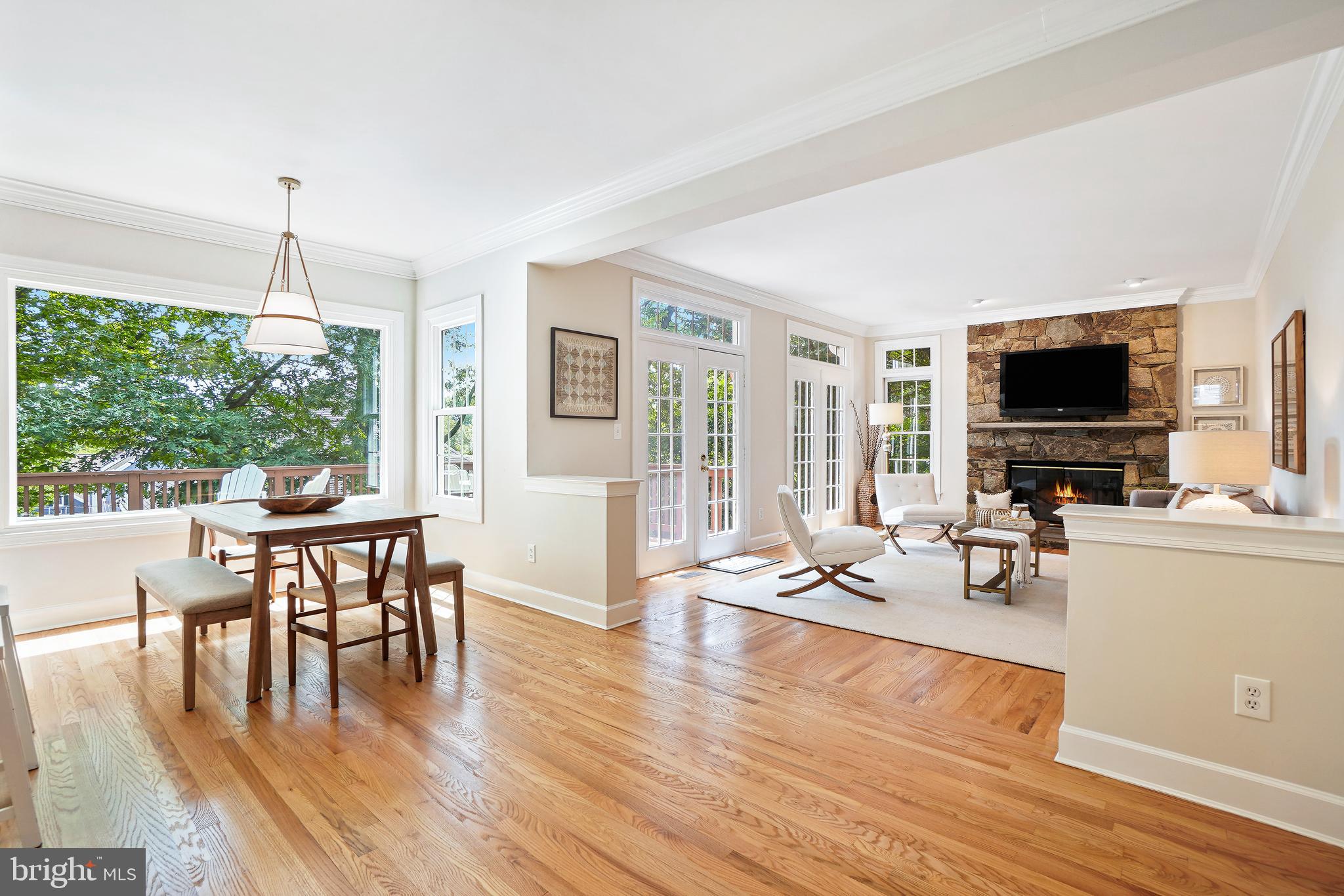 AYRLAWN - Residential