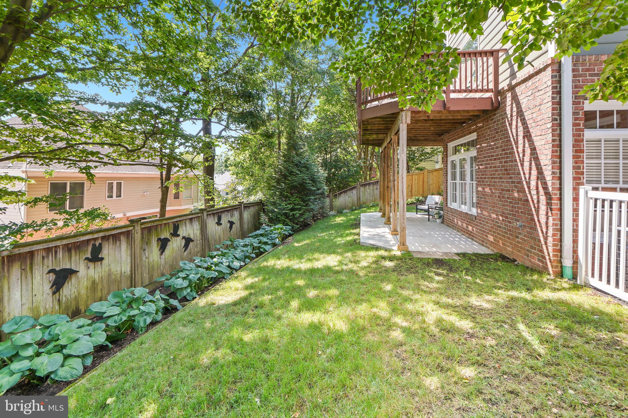 AYRLAWN - Residential