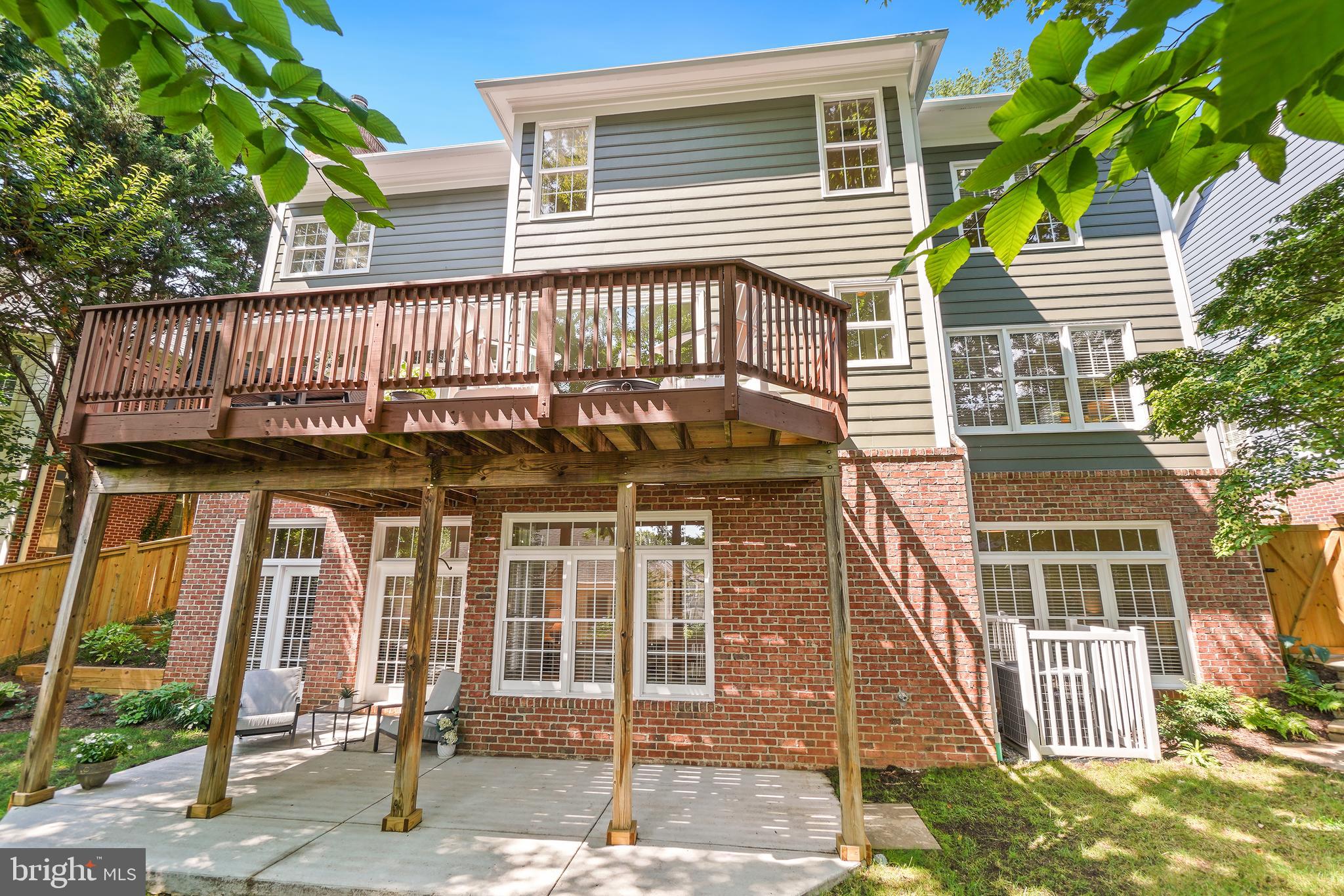 AYRLAWN - Residential