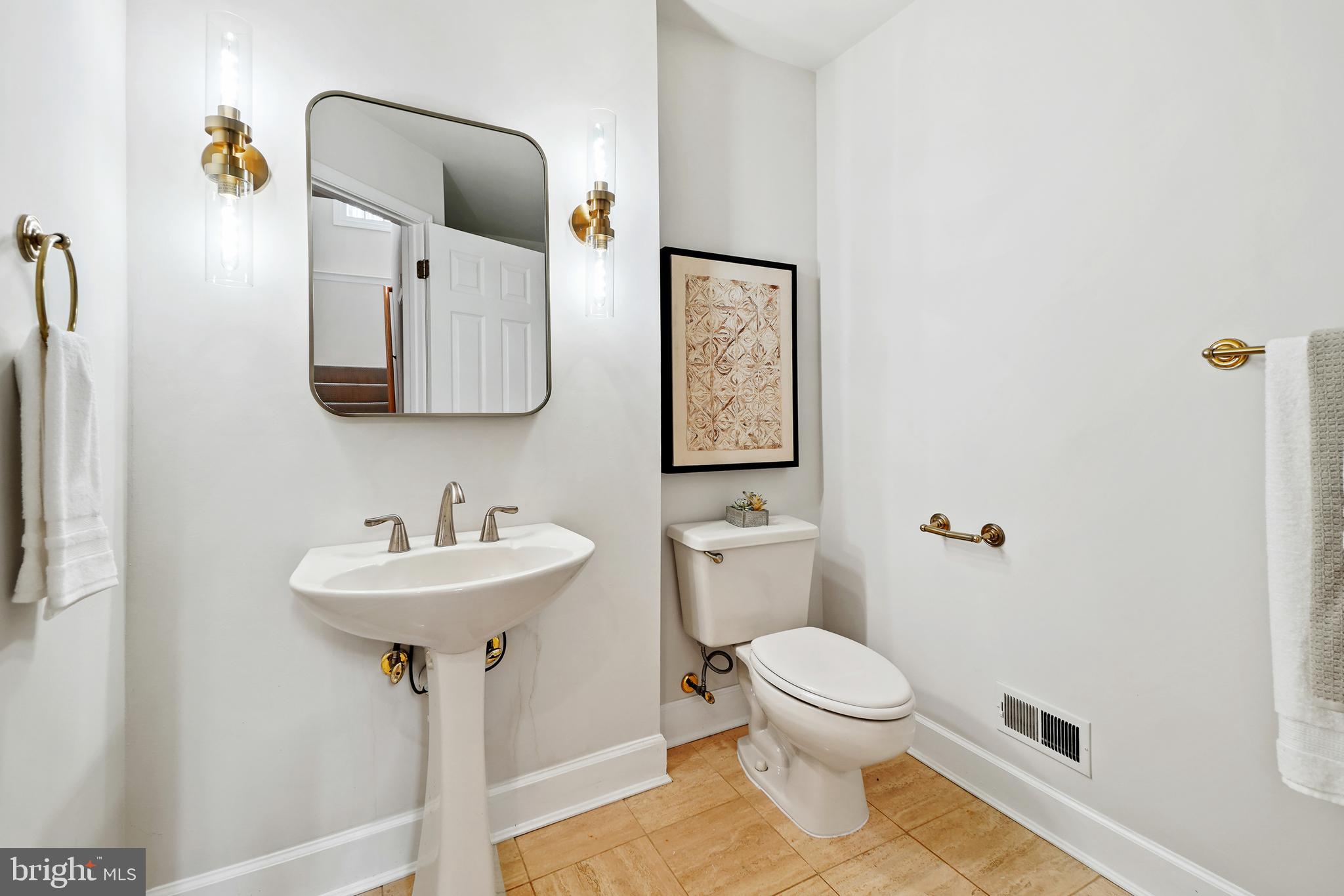 AYRLAWN - Residential