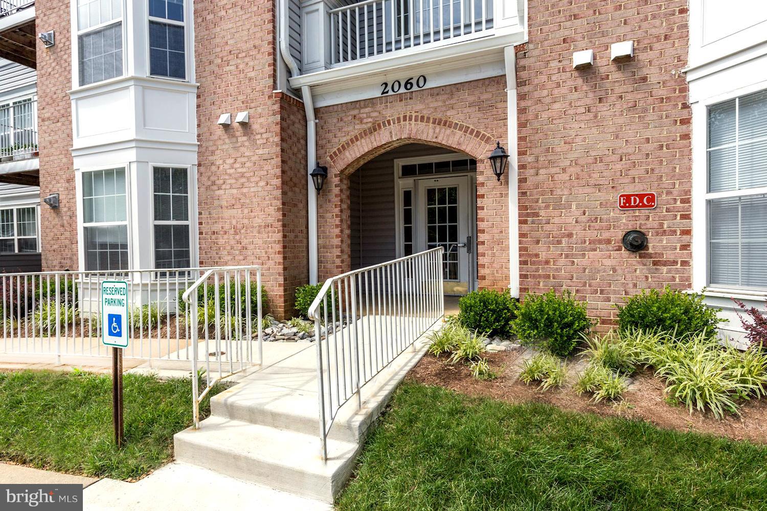 WINDGATE CONDO - Residential