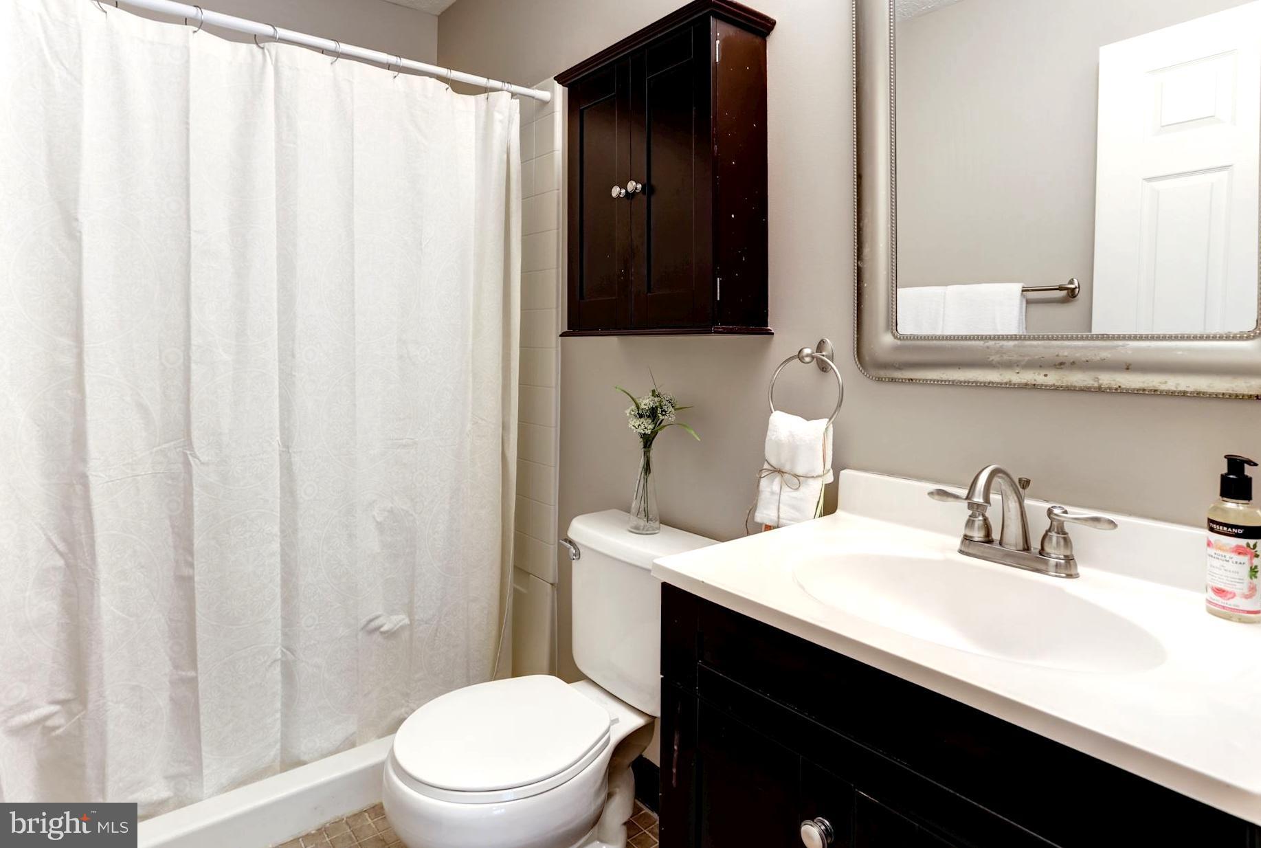 WINDGATE CONDO - Residential