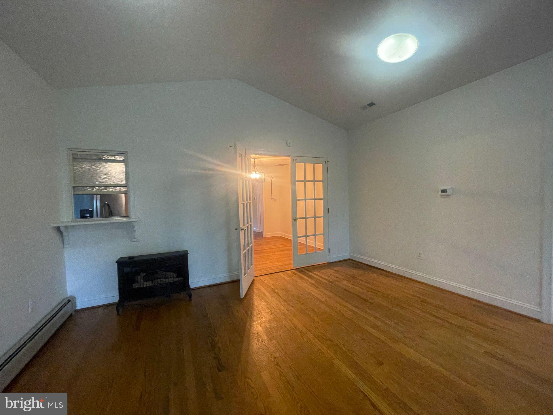 OLD TOWN MANASSAS - Residential Lease