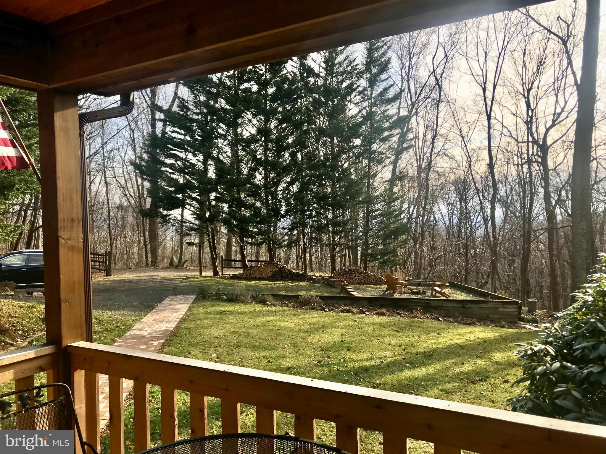 87 WOODLAND LANE