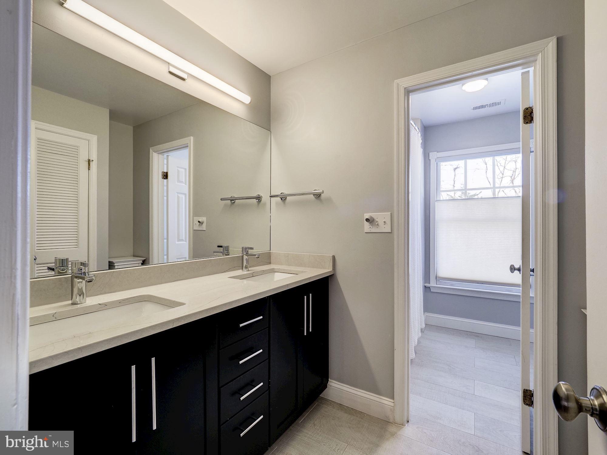 FAIRWAY HILLS - Residential