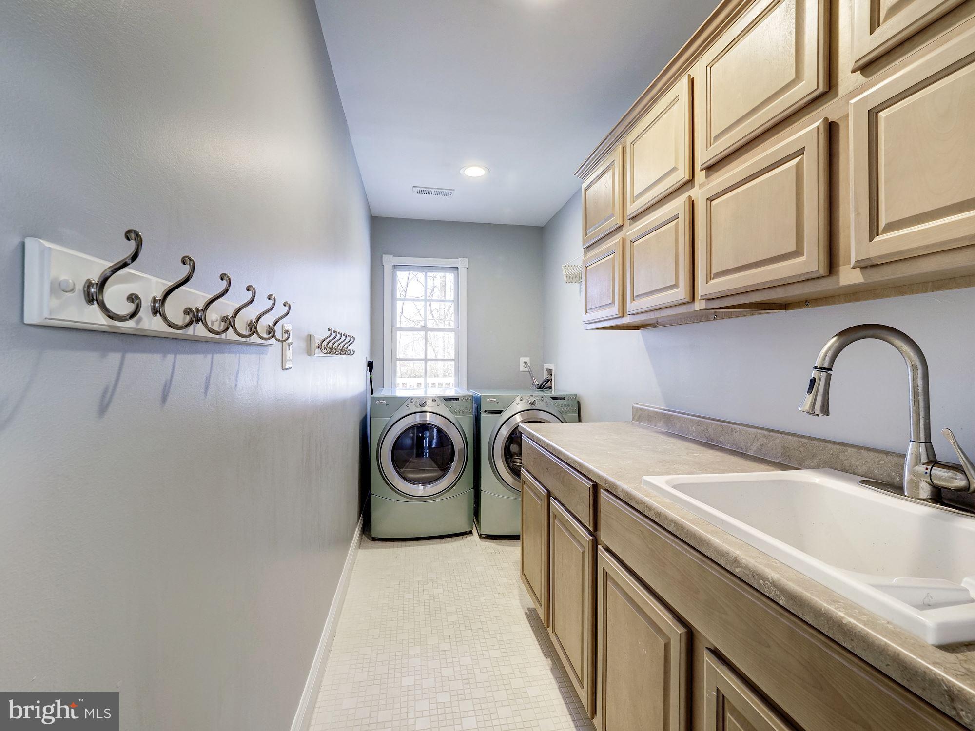 FAIRWAY HILLS - Residential