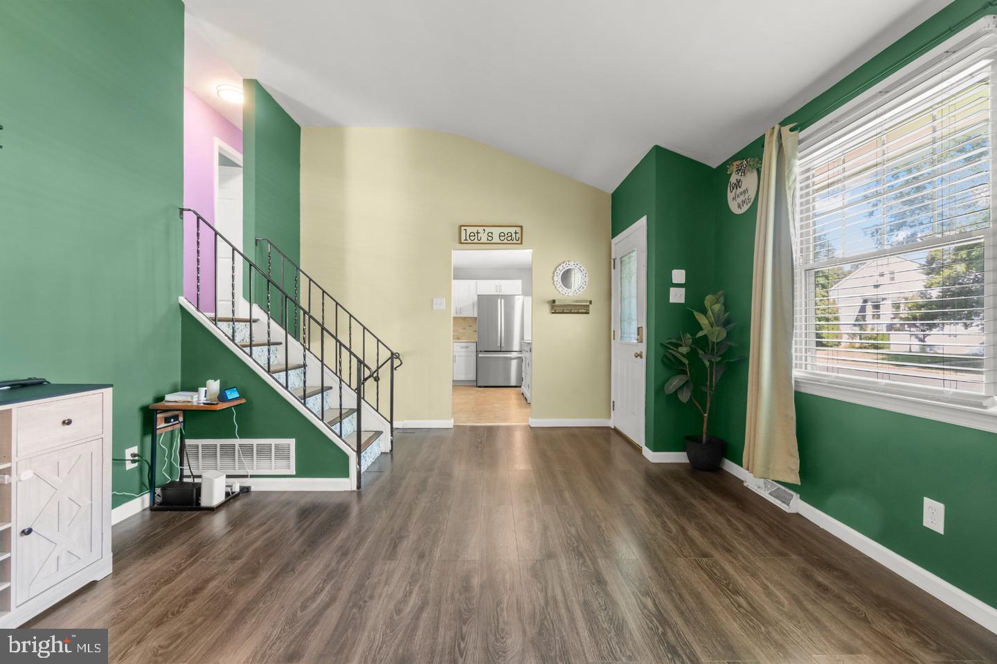 406 MEMORIAL AVENUE