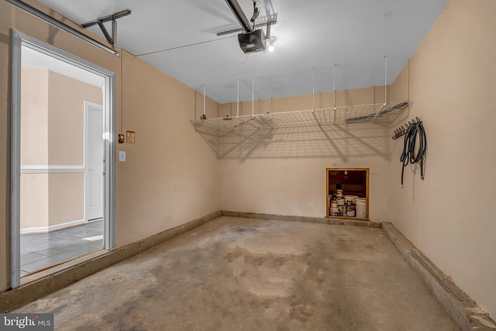 GREAT FALLS CHASE - Residential