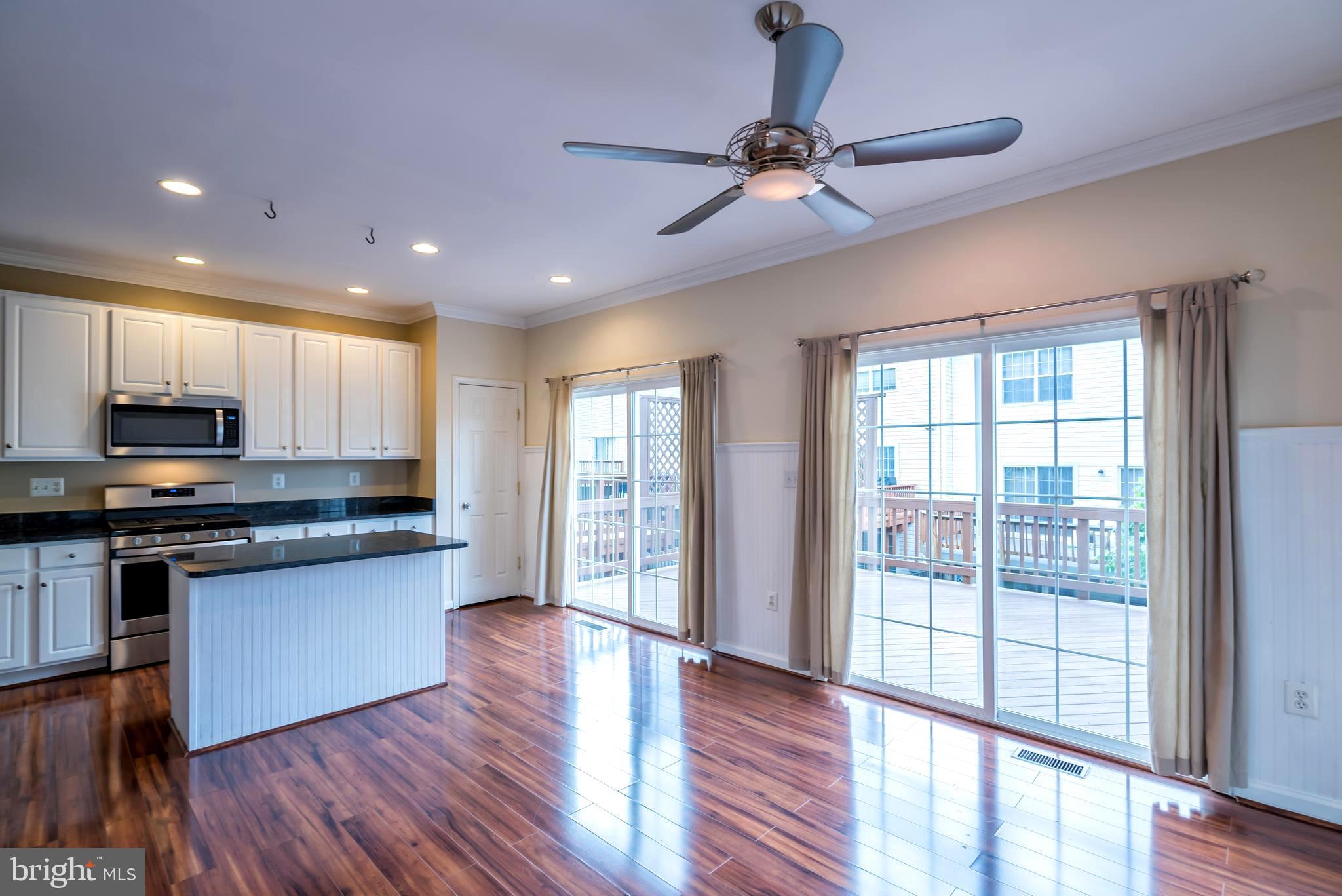 47392 VICTORIA FALLS SQUARE