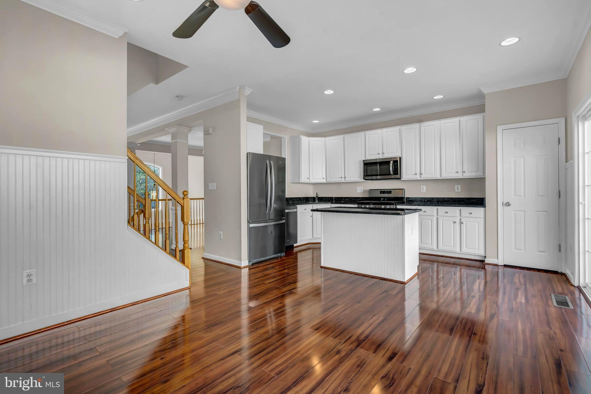 GREAT FALLS CHASE - Residential