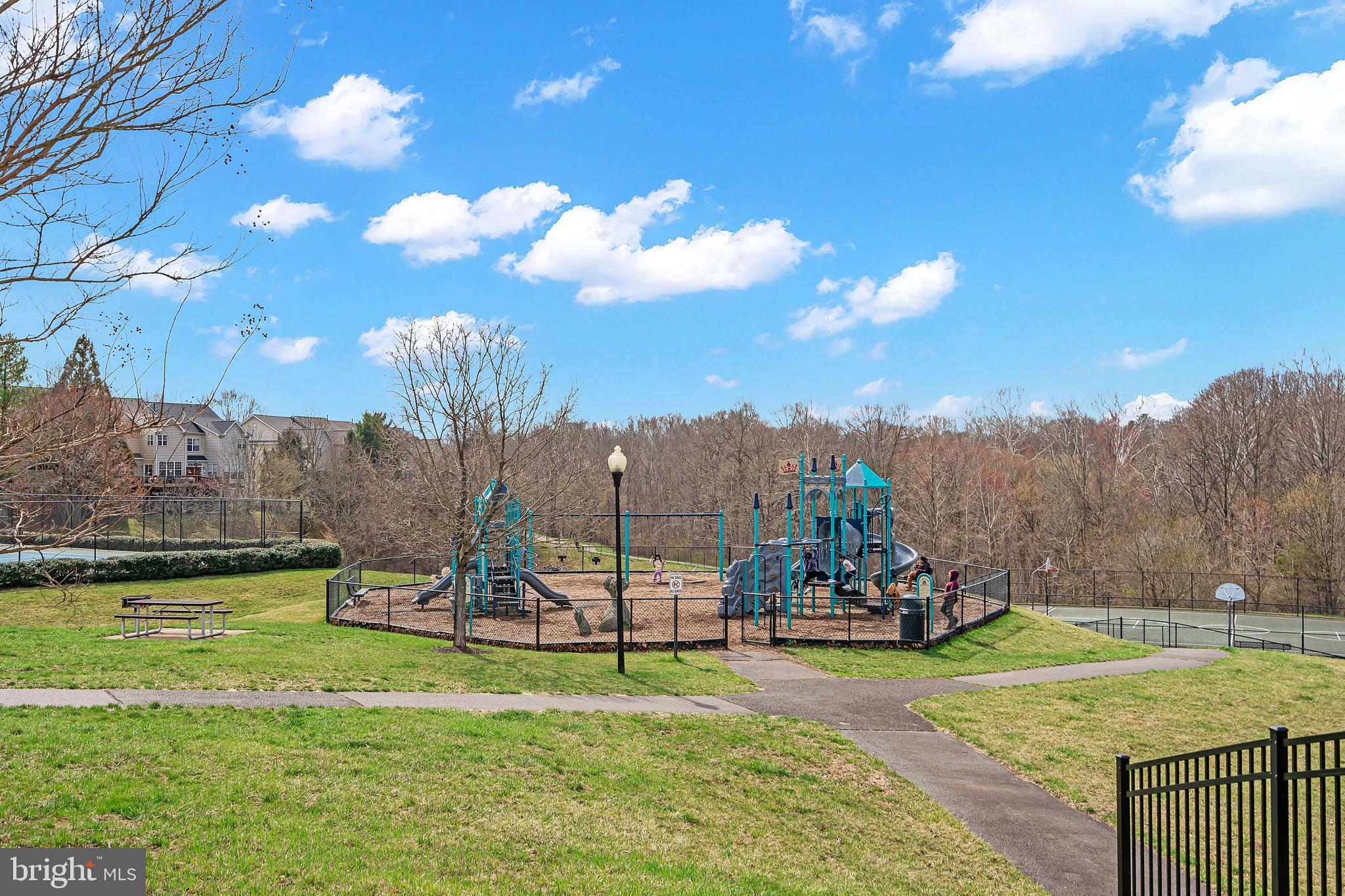 GREAT FALLS CHASE - Residential