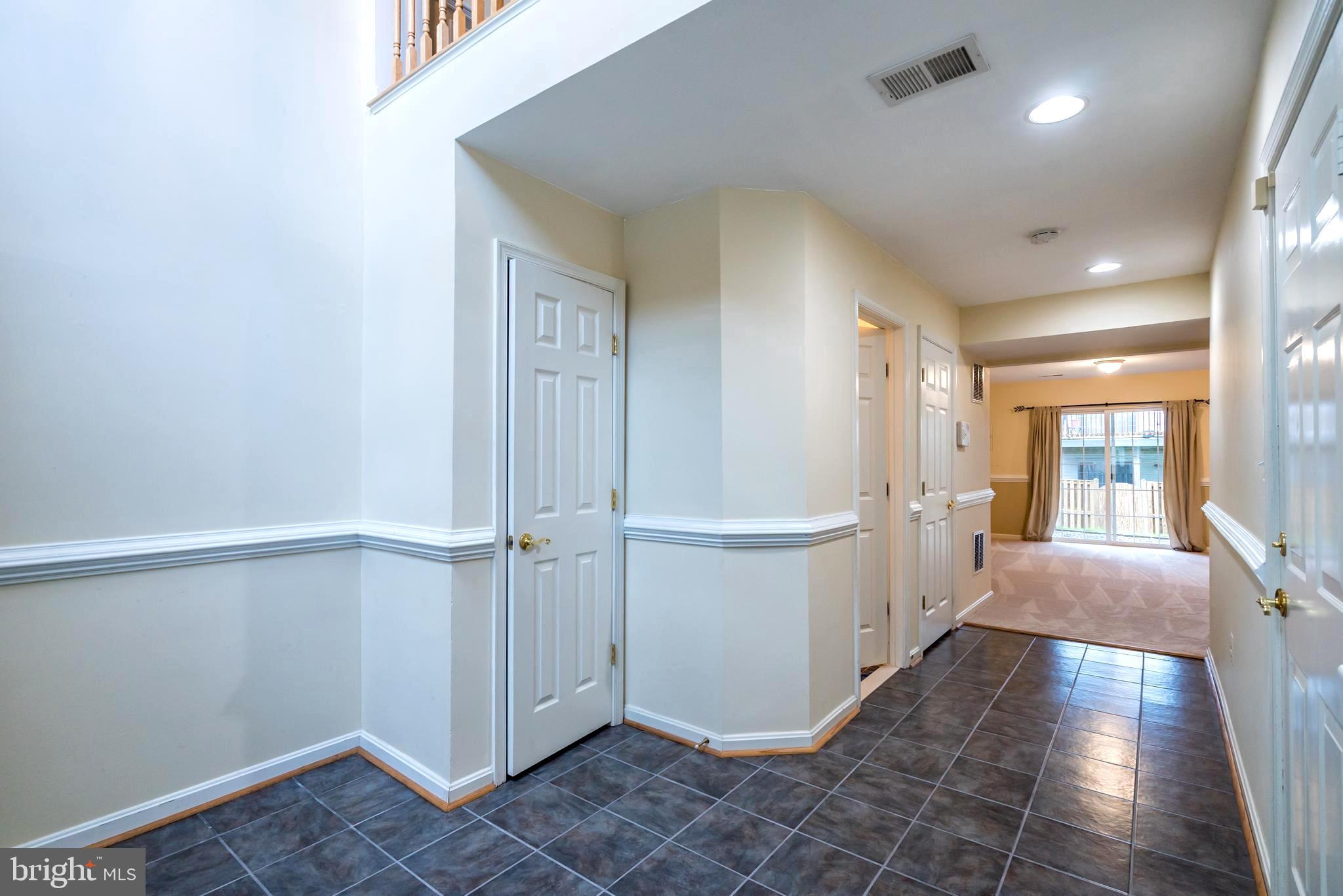 47392 VICTORIA FALLS SQUARE