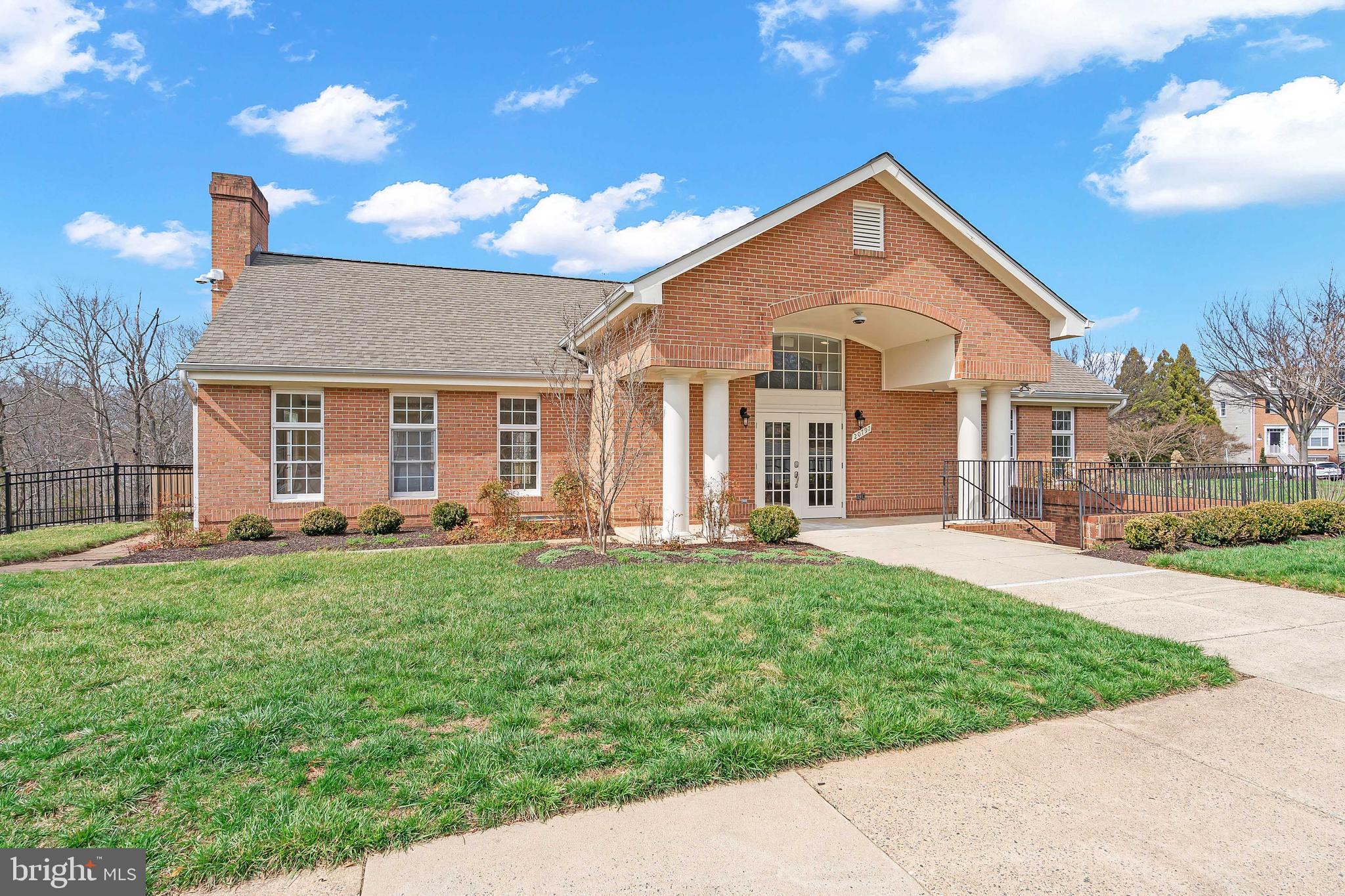 GREAT FALLS CHASE - Residential