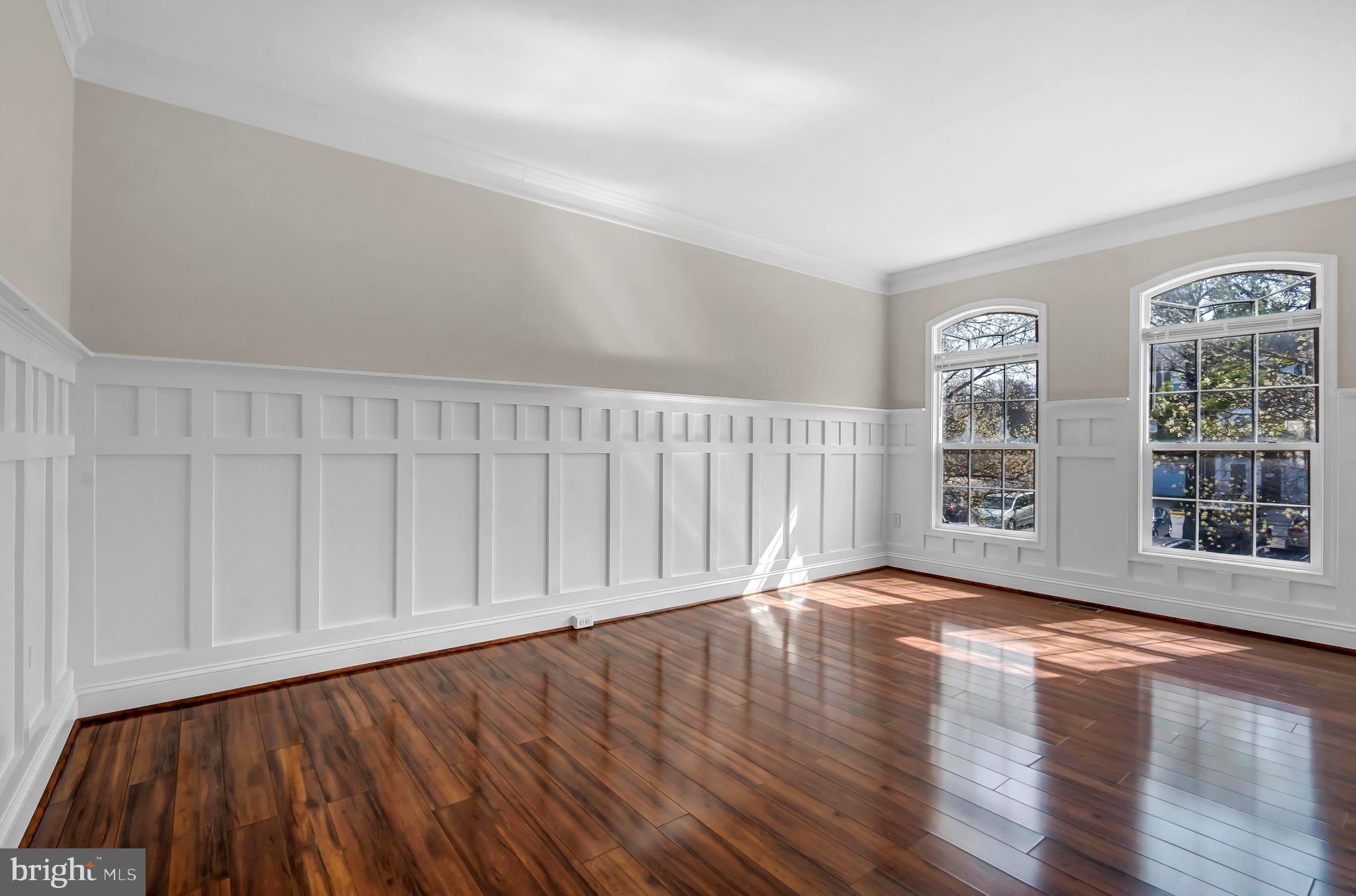 GREAT FALLS CHASE - Residential