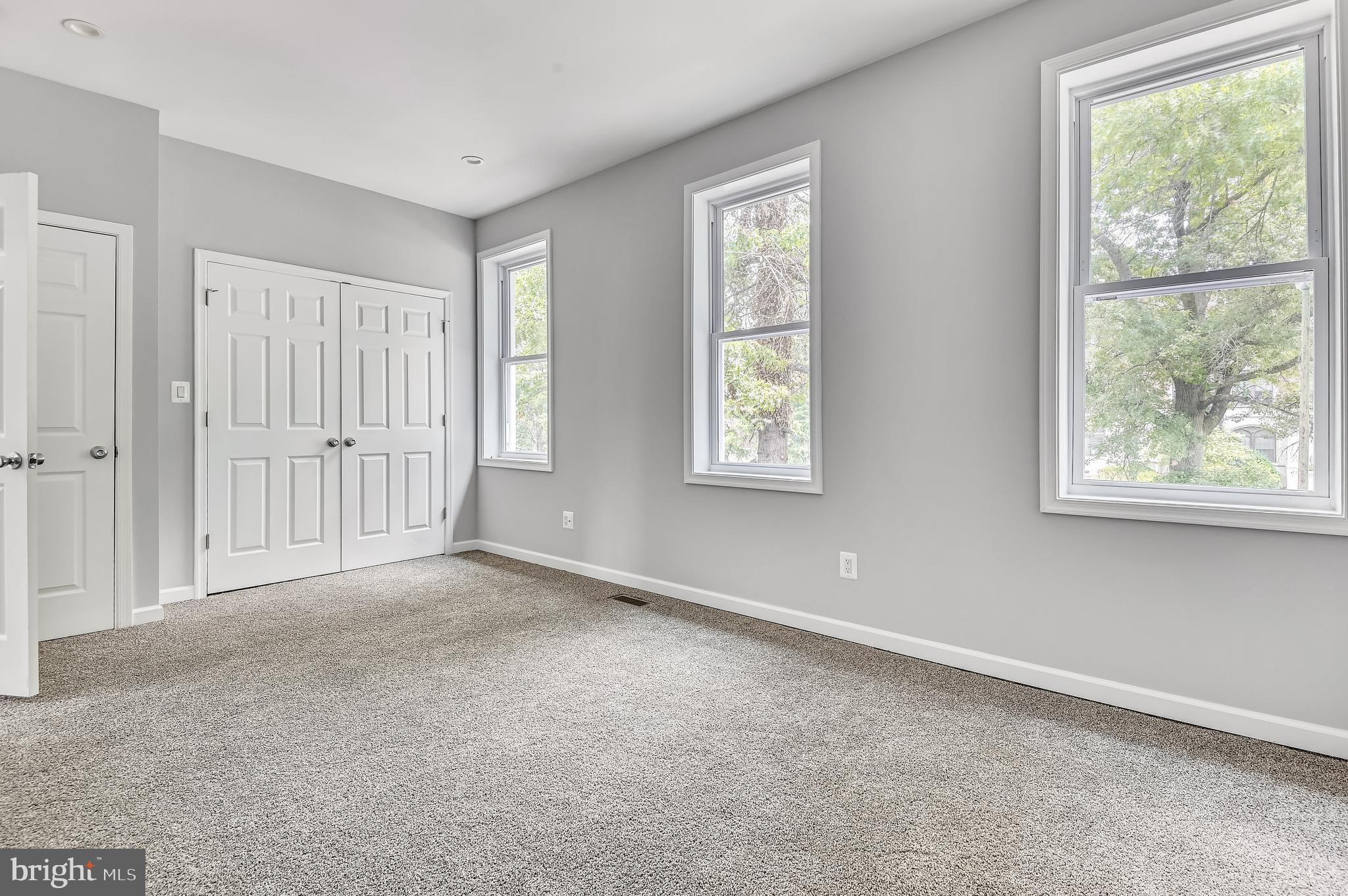 ASHLAND MEWS PARK - Residential