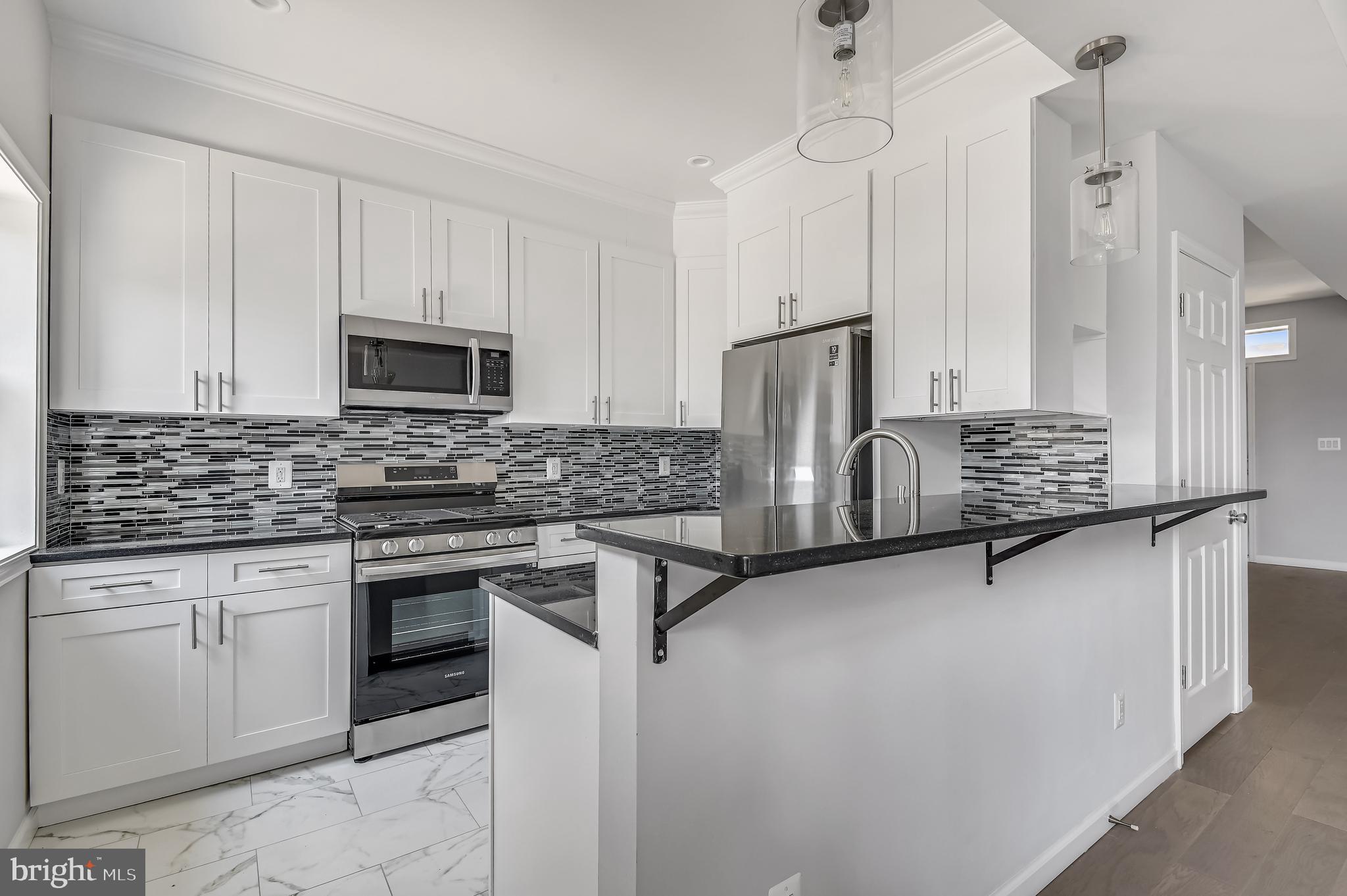 ASHLAND MEWS PARK - Residential