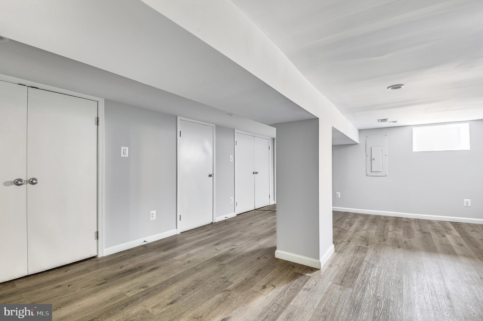 ASHLAND MEWS PARK - Residential