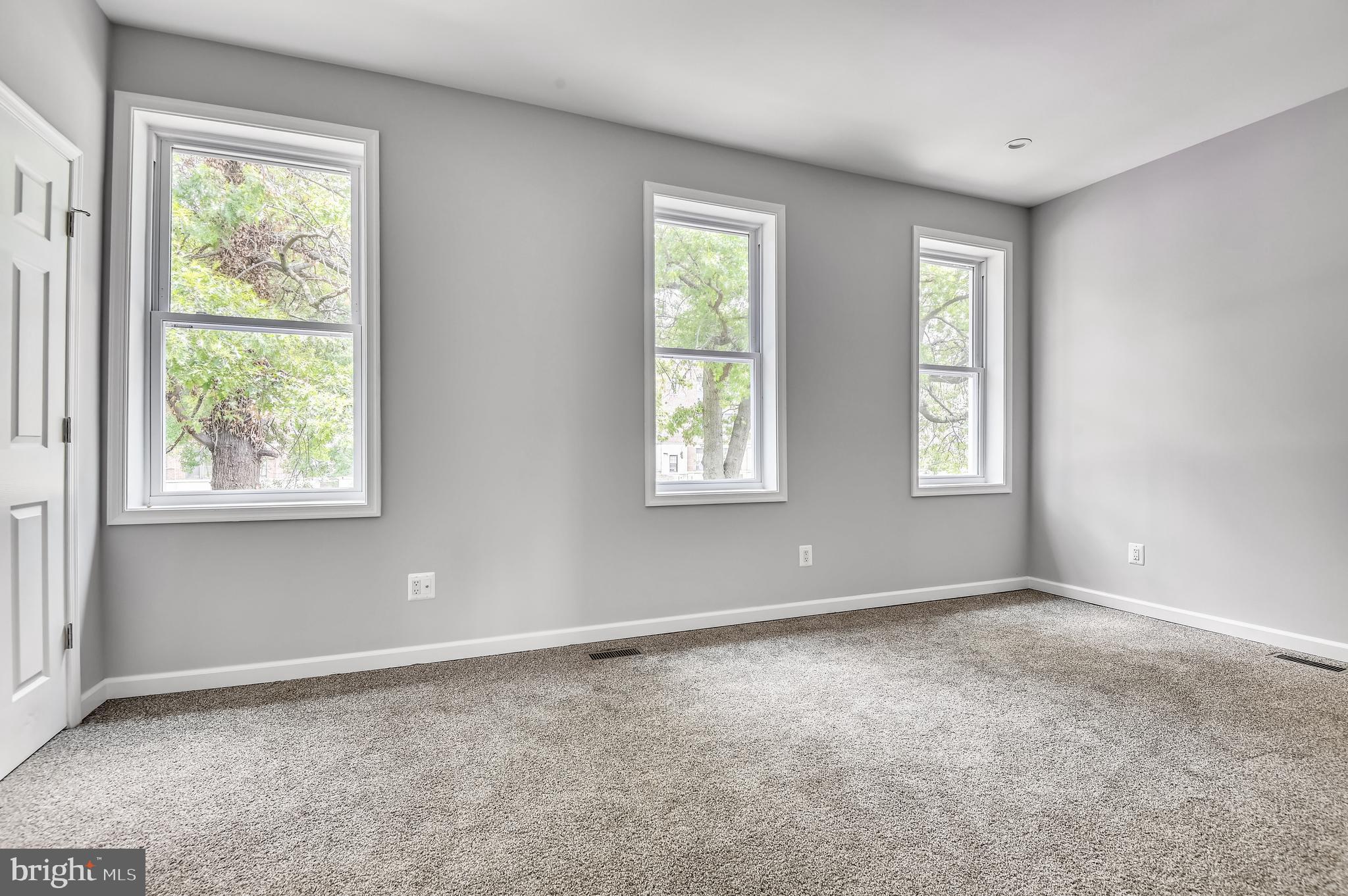 ASHLAND MEWS PARK - Residential