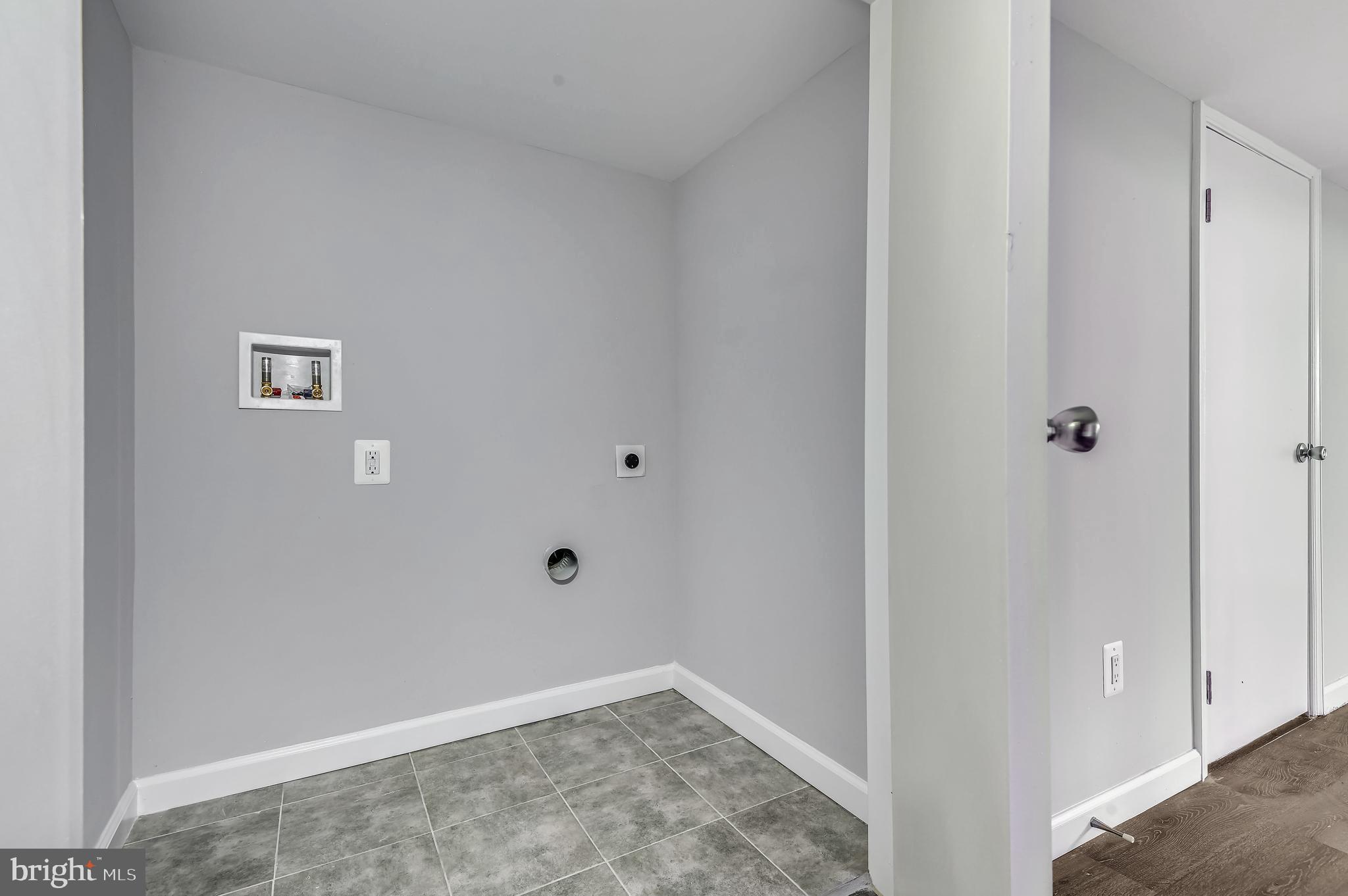 ASHLAND MEWS PARK - Residential