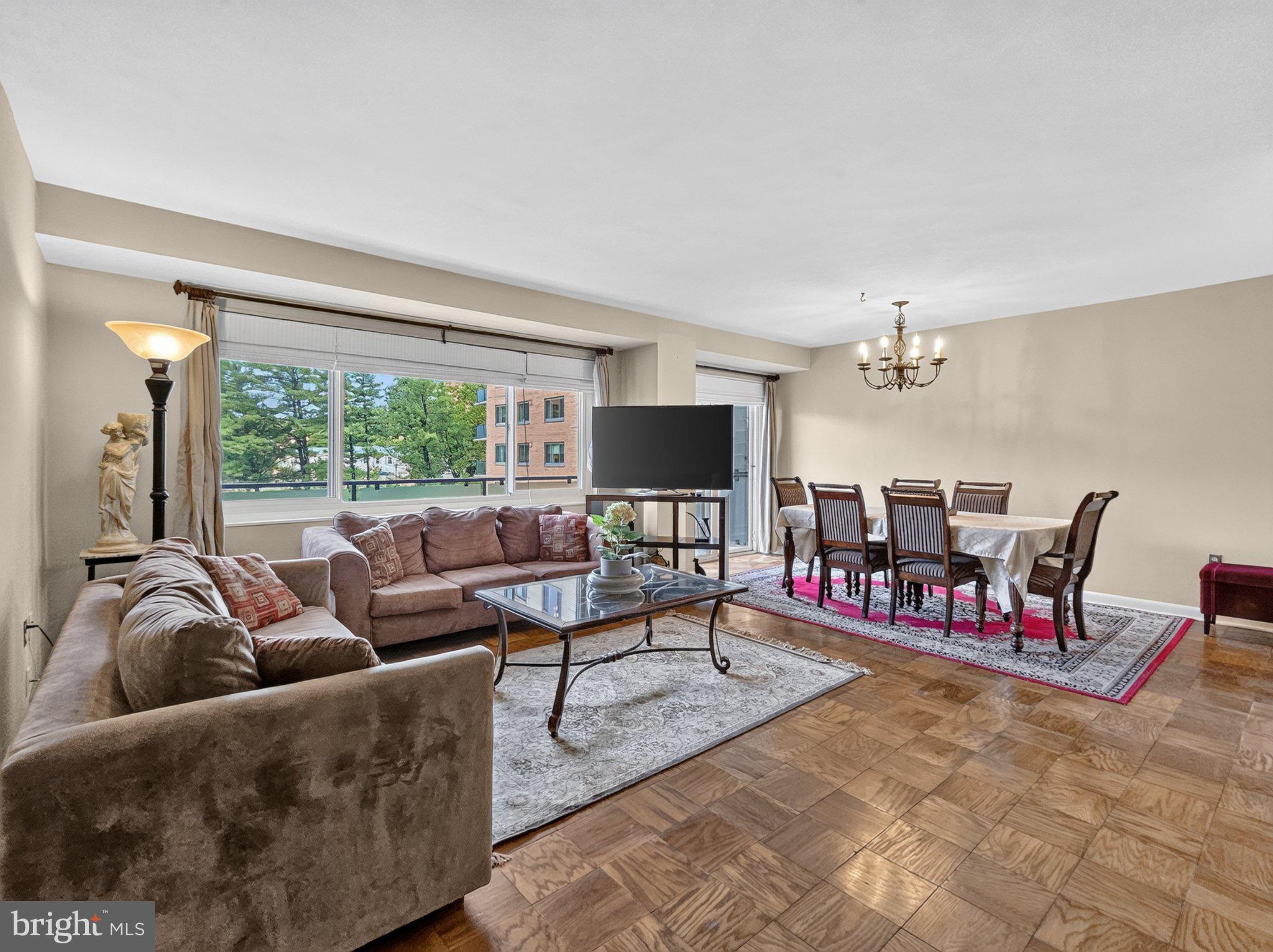 4201 CATHEDRAL AVENUE NW 820E