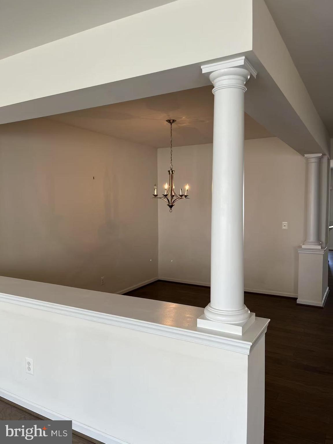 RESIDENCES AT DULLES PRK - Residential Lease