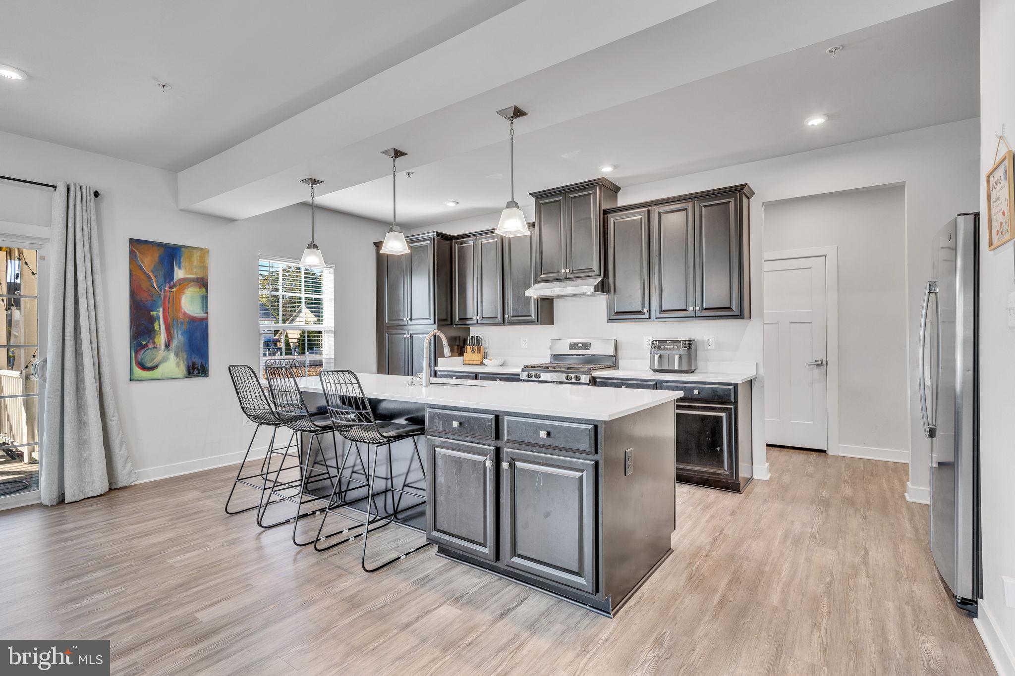 BRENTWOOD - Residential