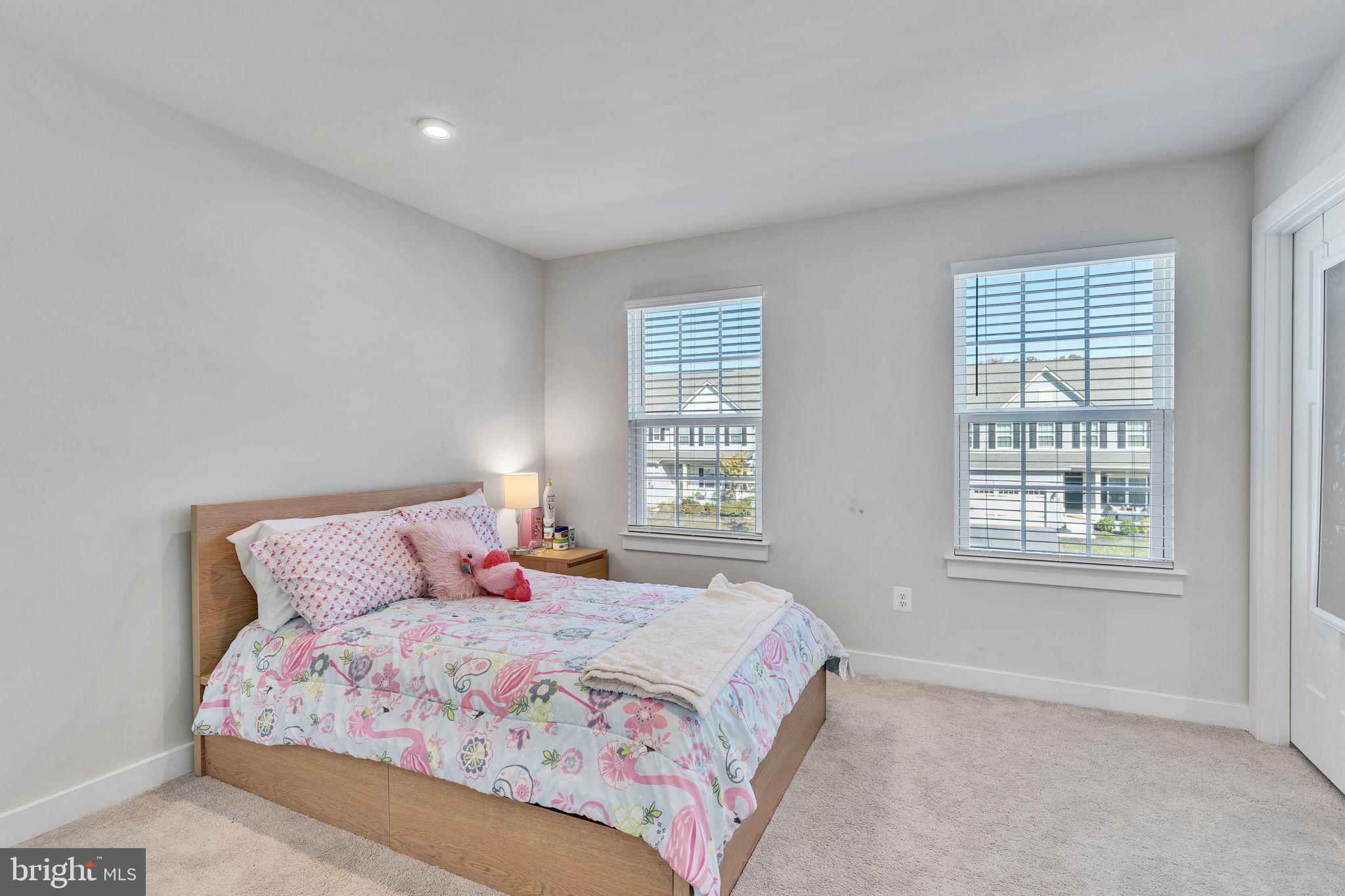 BRENTWOOD - Residential