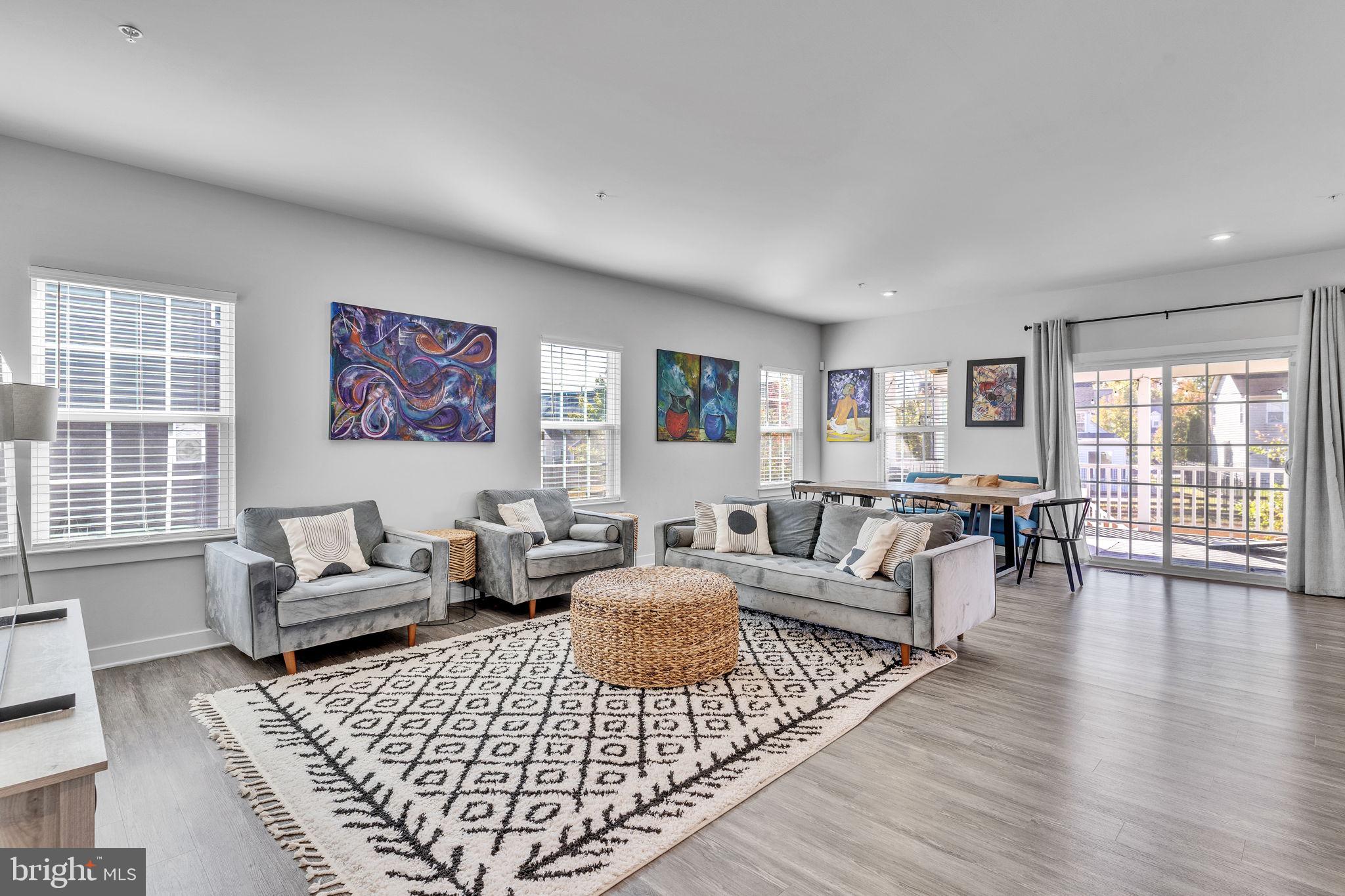 BRENTWOOD - Residential