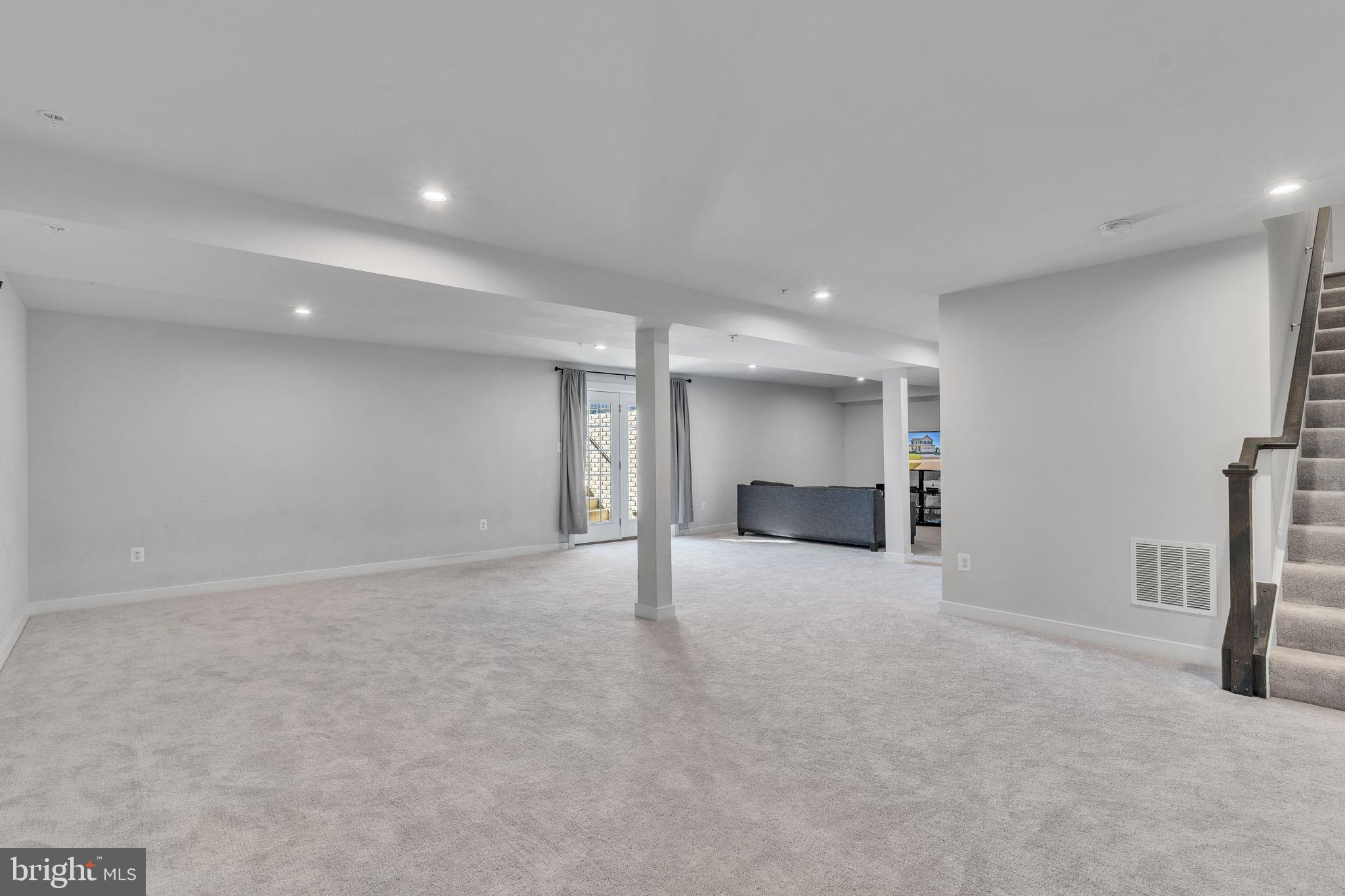 BRENTWOOD - Residential